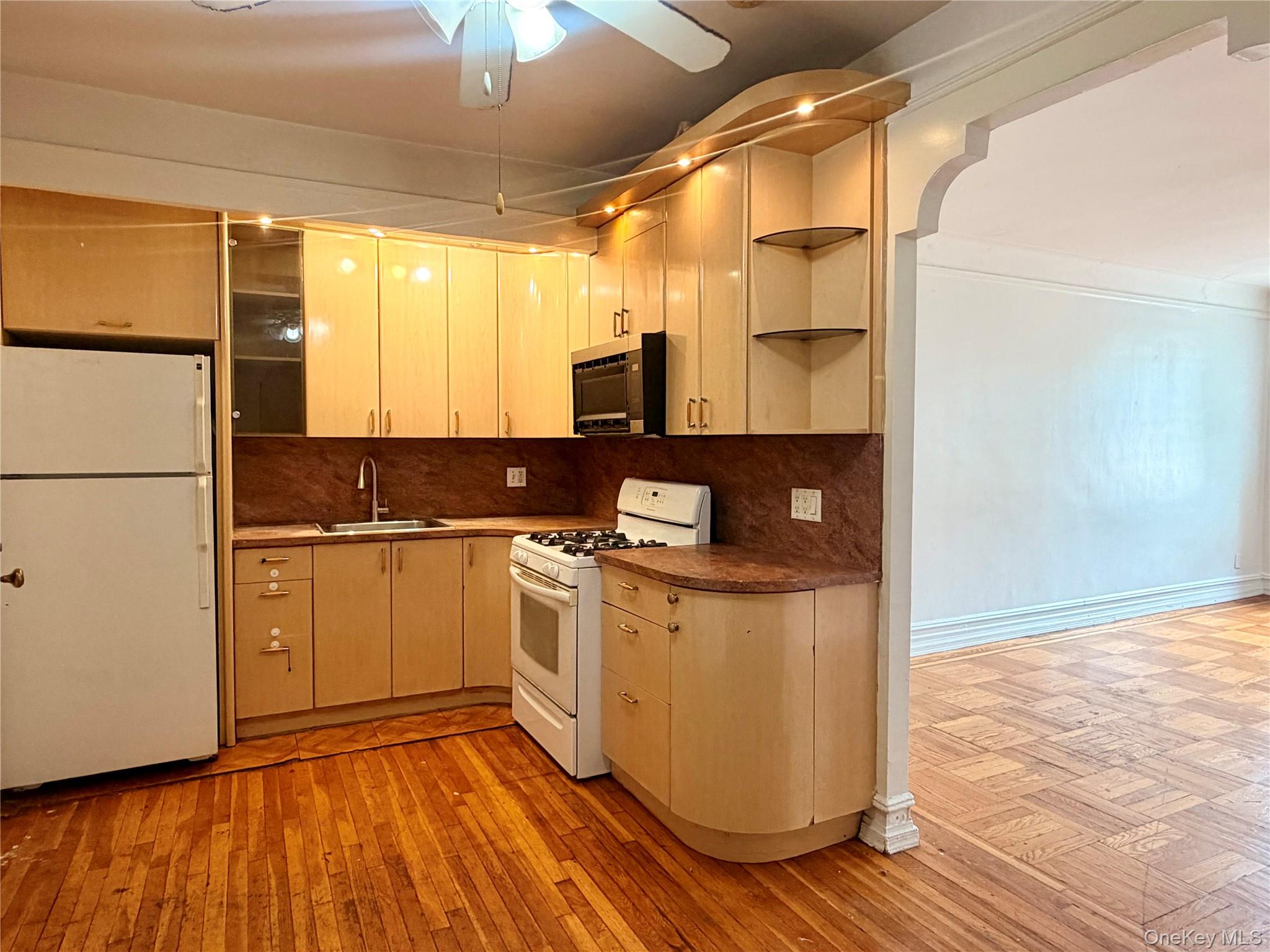 1717 Avenue N, Unit 2K