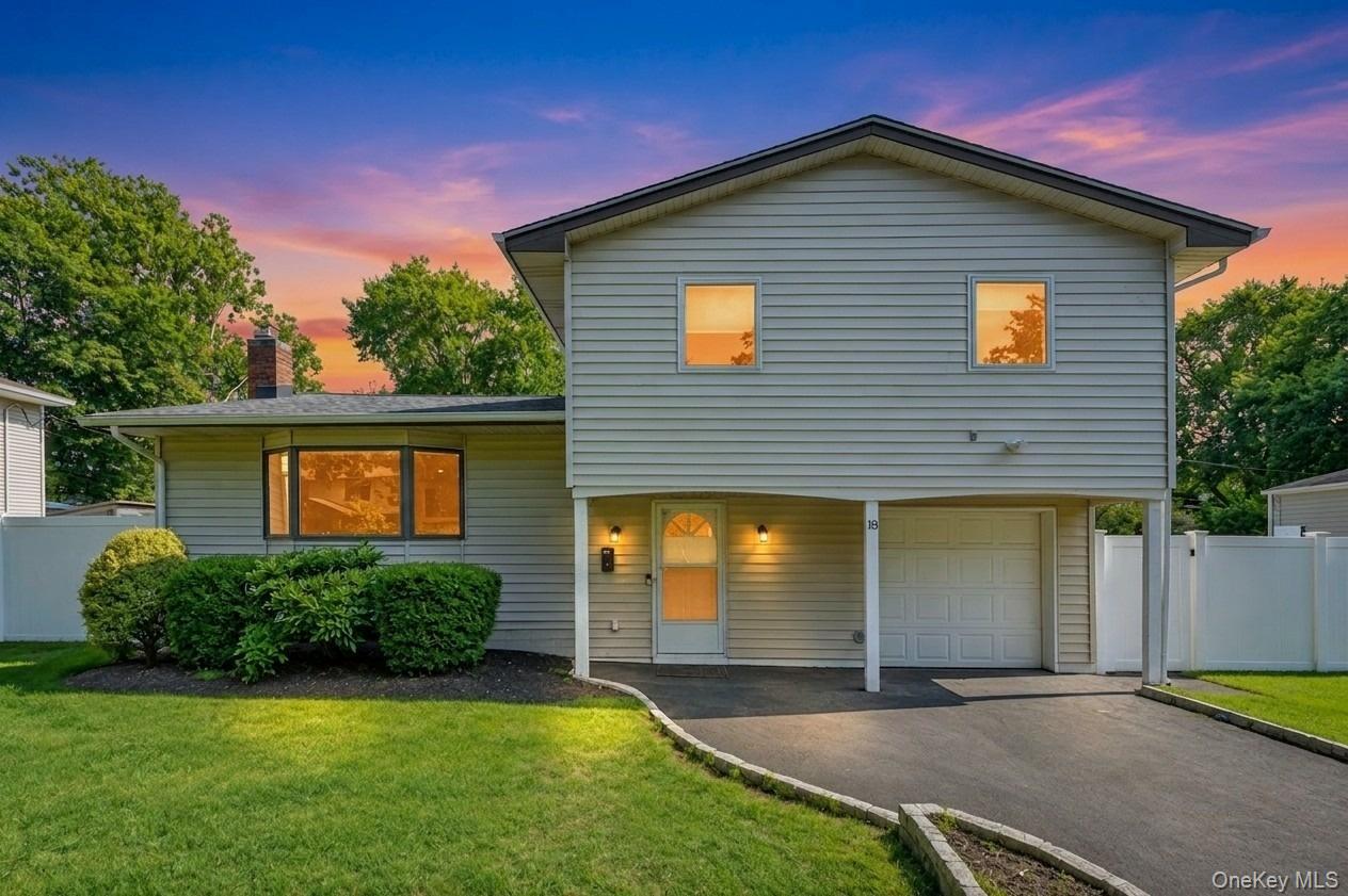 18 Catherwood Crescent – For Sale