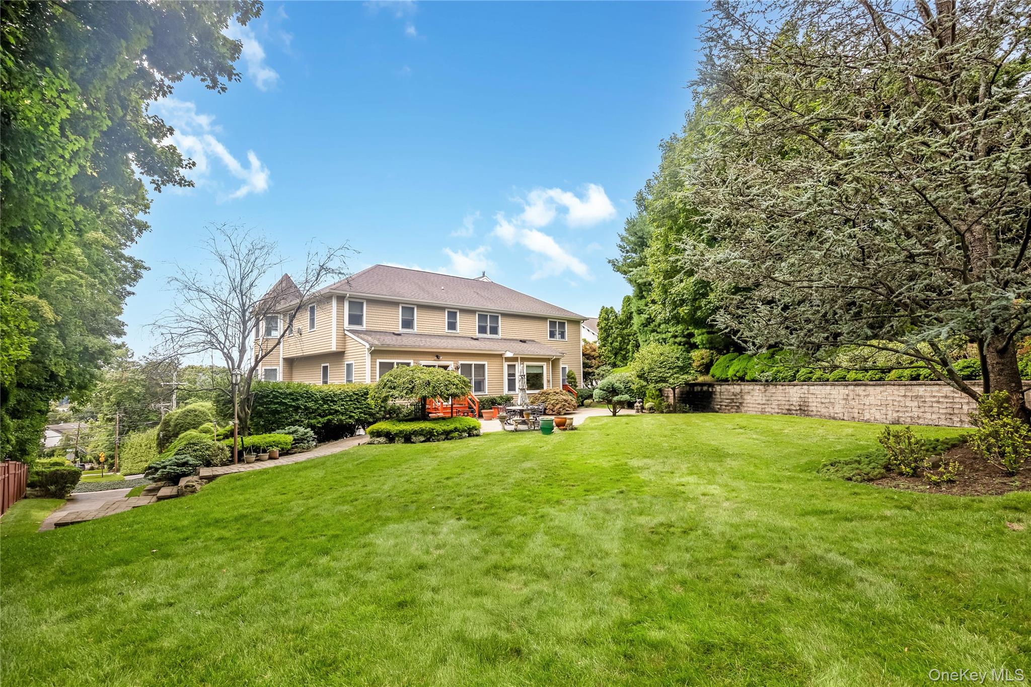 230 Woodbine Avenue – For Sale photo 40