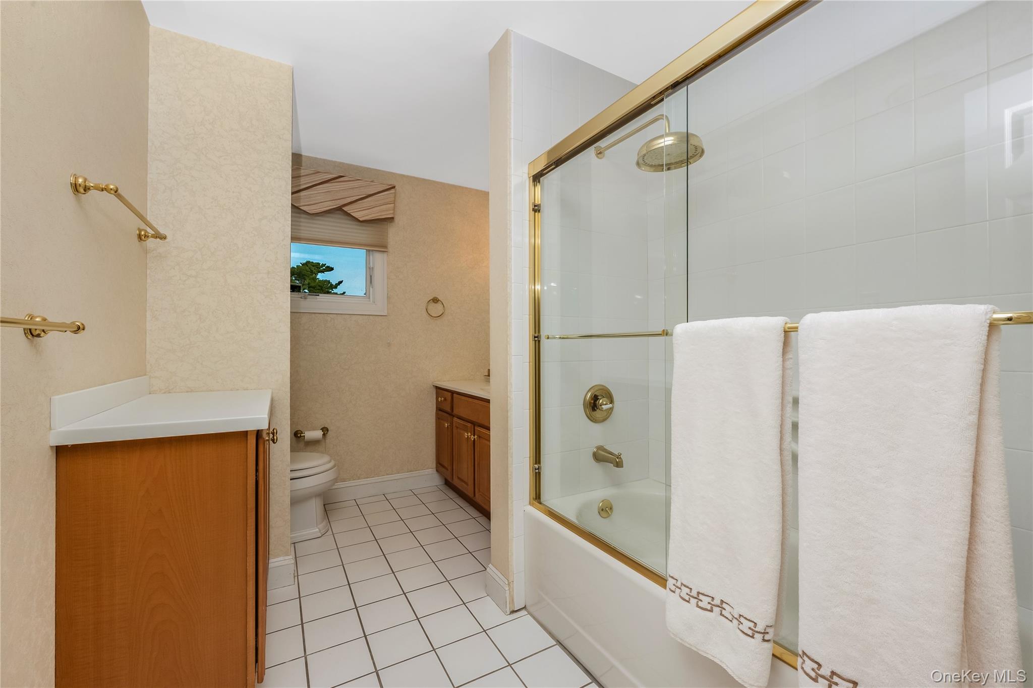 230 Woodbine Avenue – For Sale photo 37