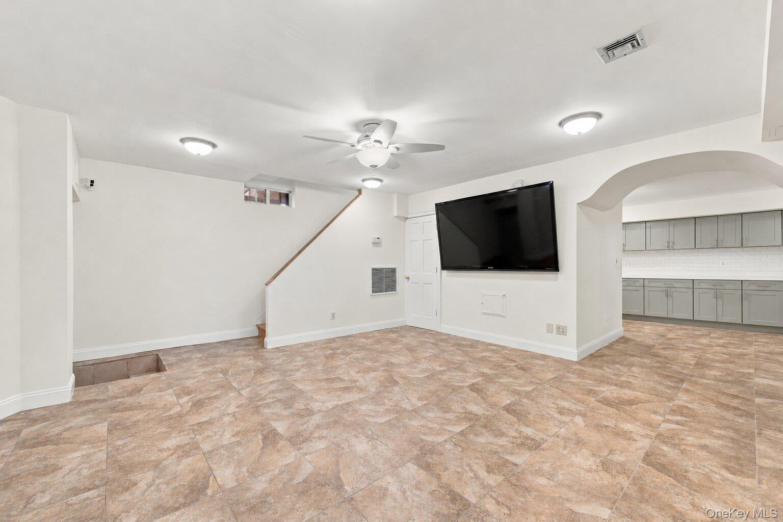 3340 157th Street – For Sale photo 14