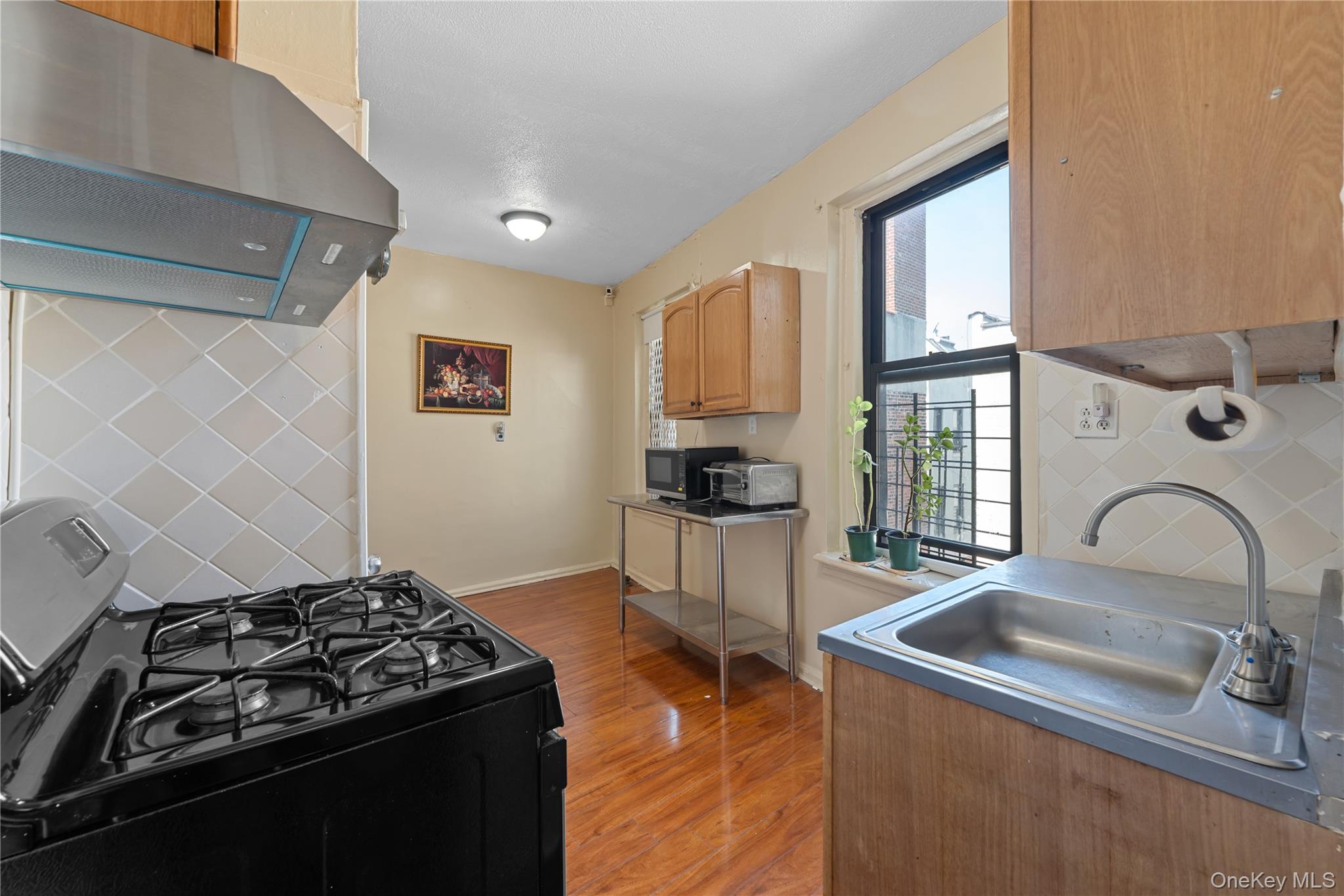 941 Jerome Avenue, Unit 11G photo 6
