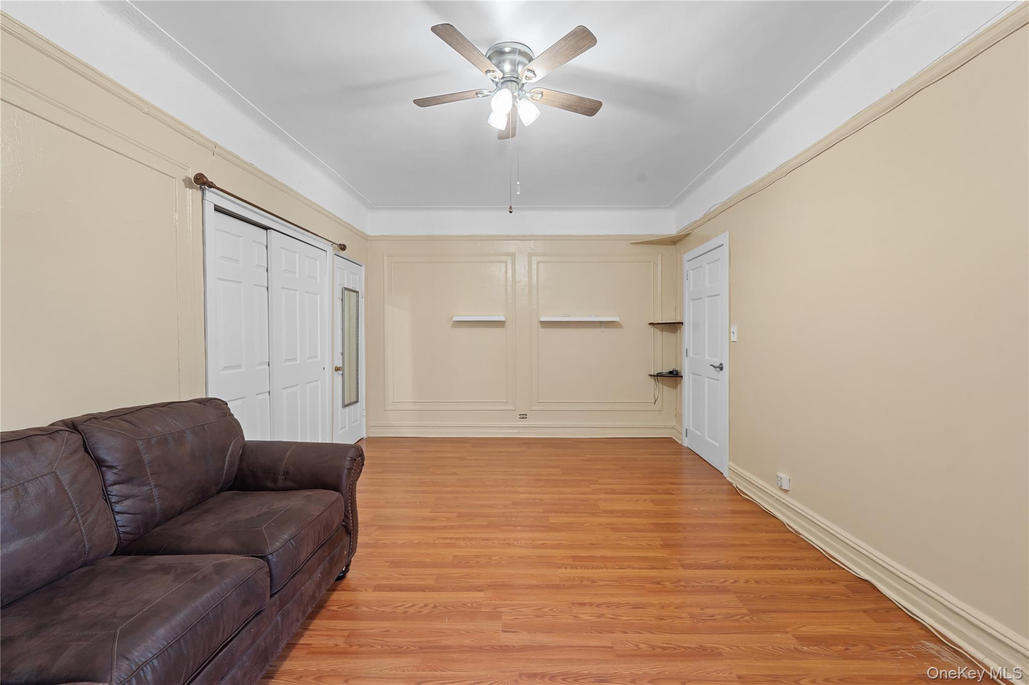 941 Jerome Avenue, Unit 11G photo 3