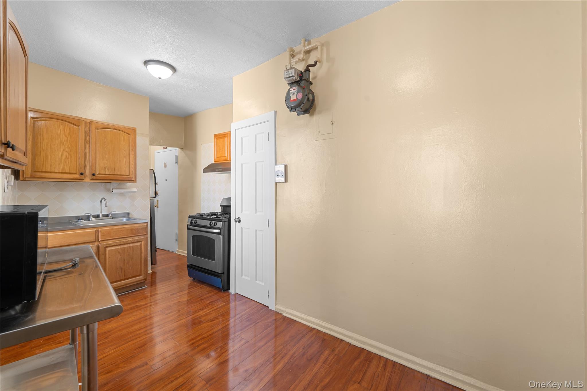 941 Jerome Avenue, Unit 11G photo 8