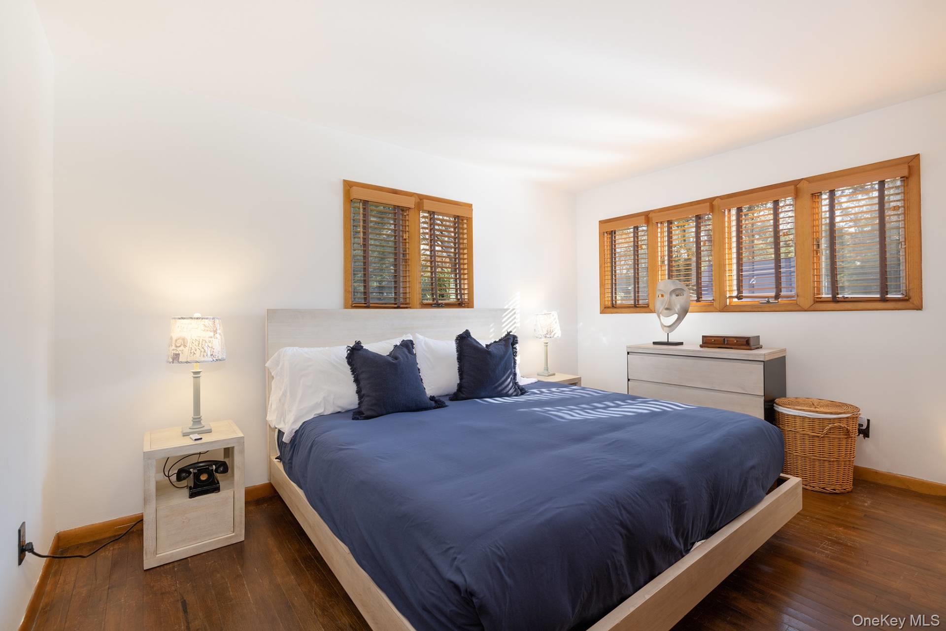 8 Susan Street – For Rent photo 3