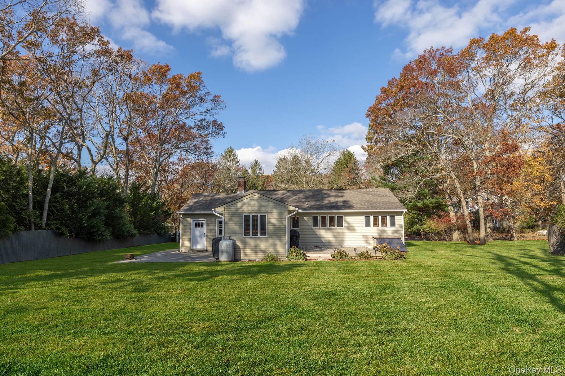 8 Susan Street – For Rent