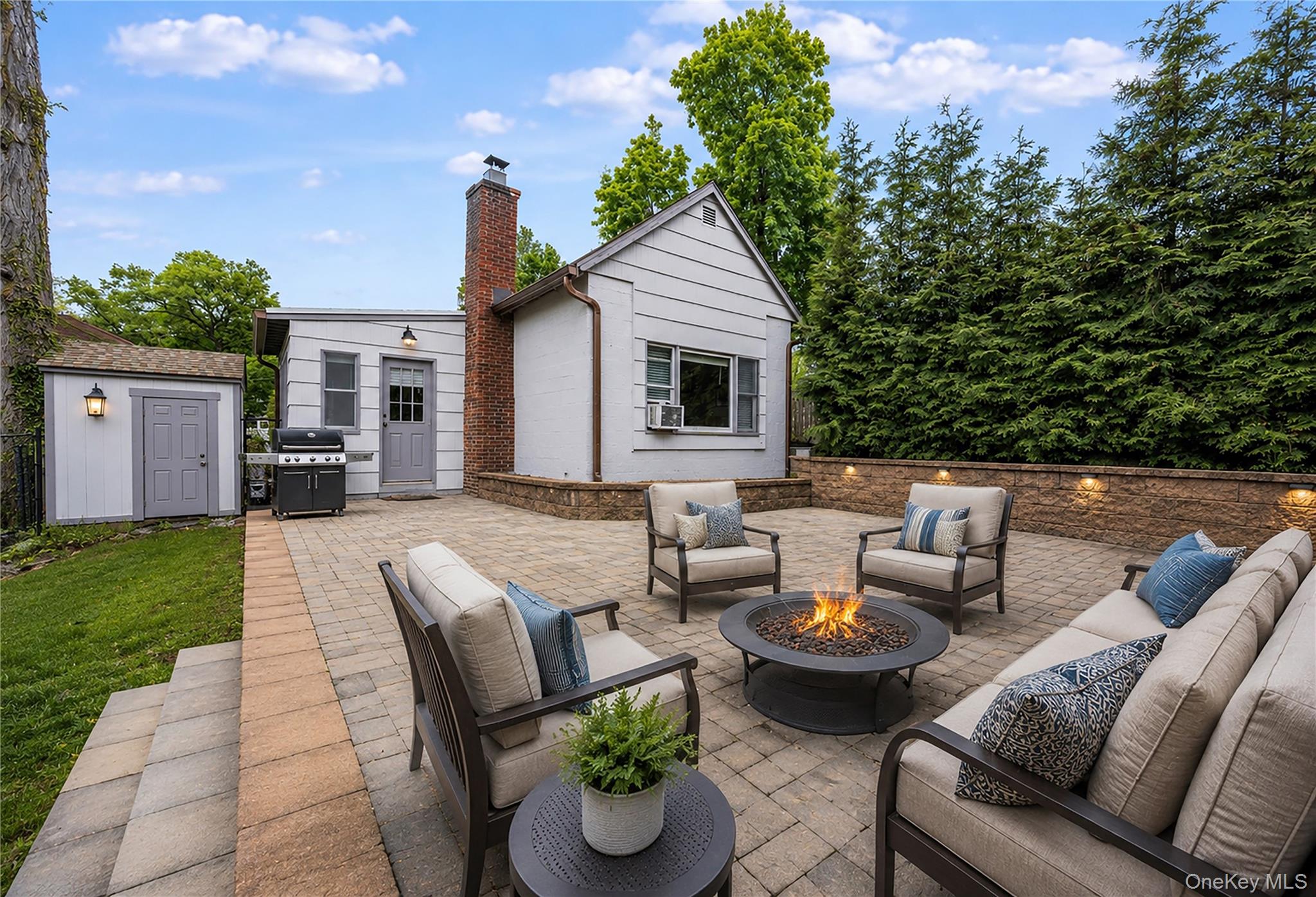 109 West Park Avenue, Unit Cottage