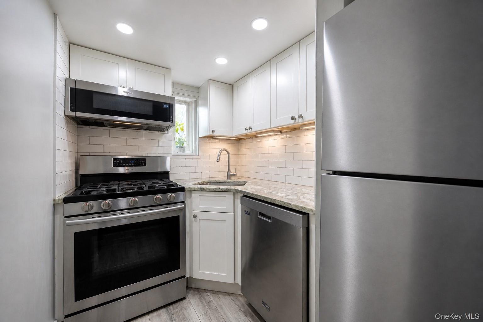 109 West Park Avenue, Unit Cottage photo 8