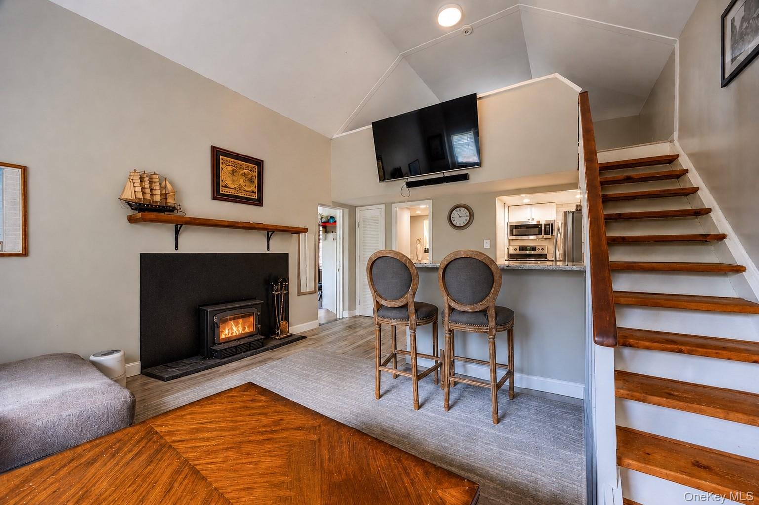 109 West Park Avenue, Unit Cottage photo 7
