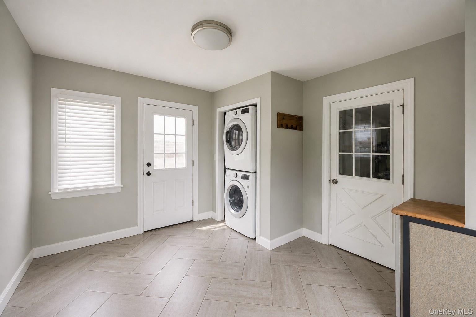 109 West Park Avenue, Unit Cottage photo 3