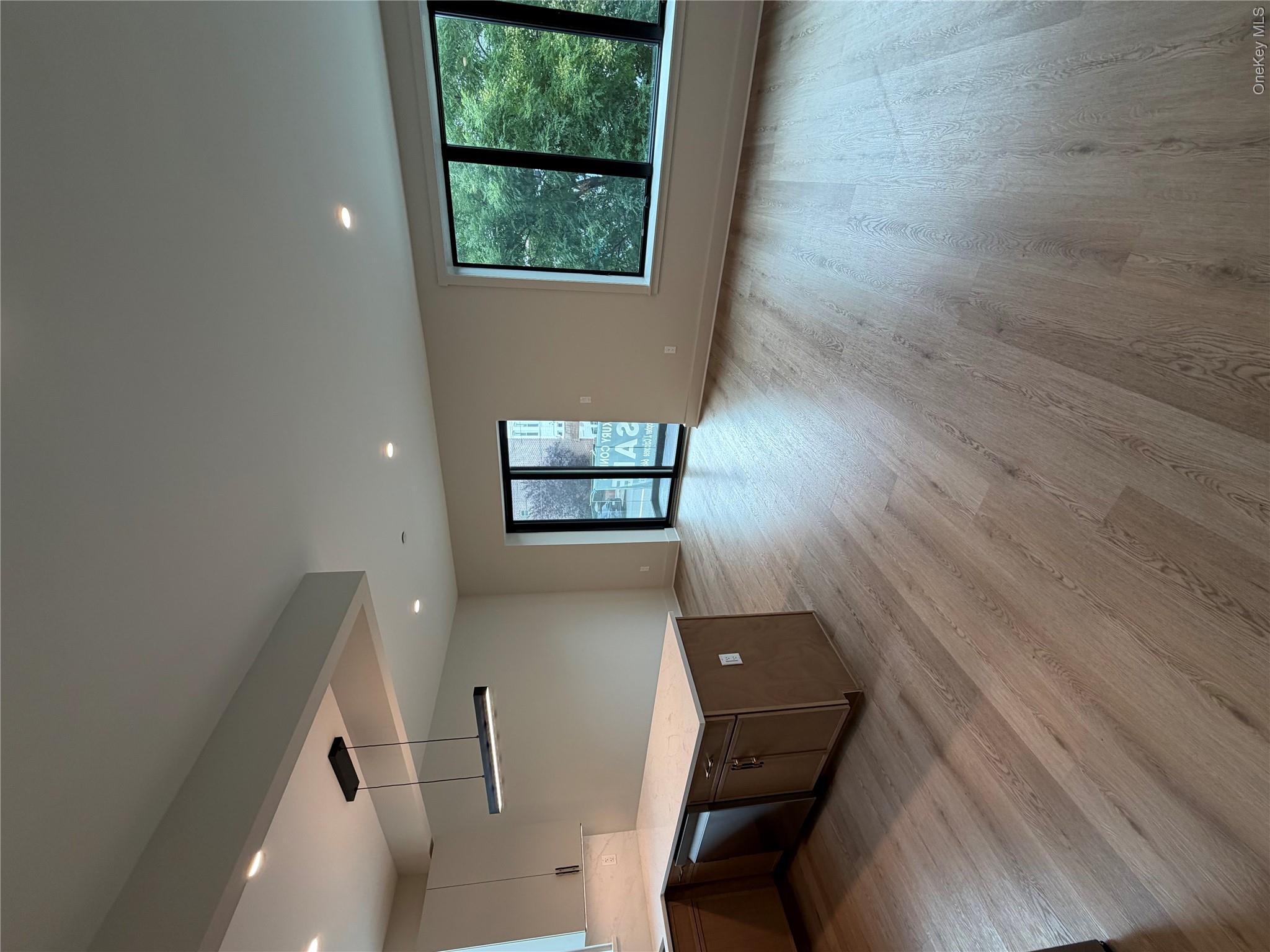 8322 24th Avenue, Unit 2A photo 9