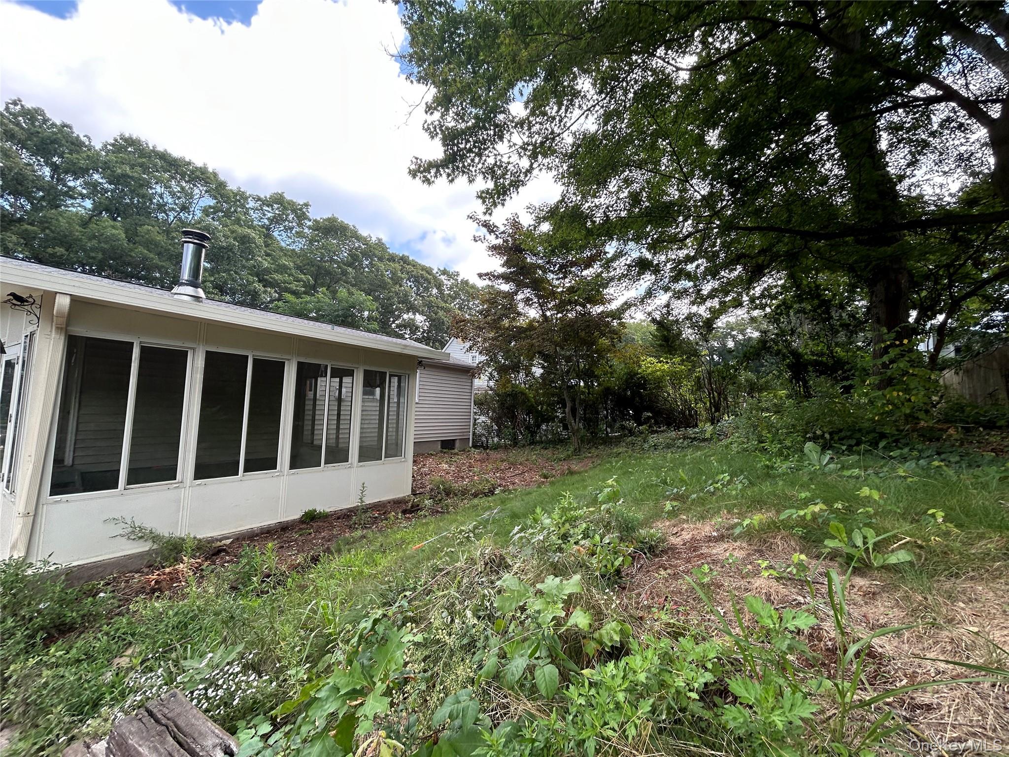 142 New York Avenue – For Sale photo 11