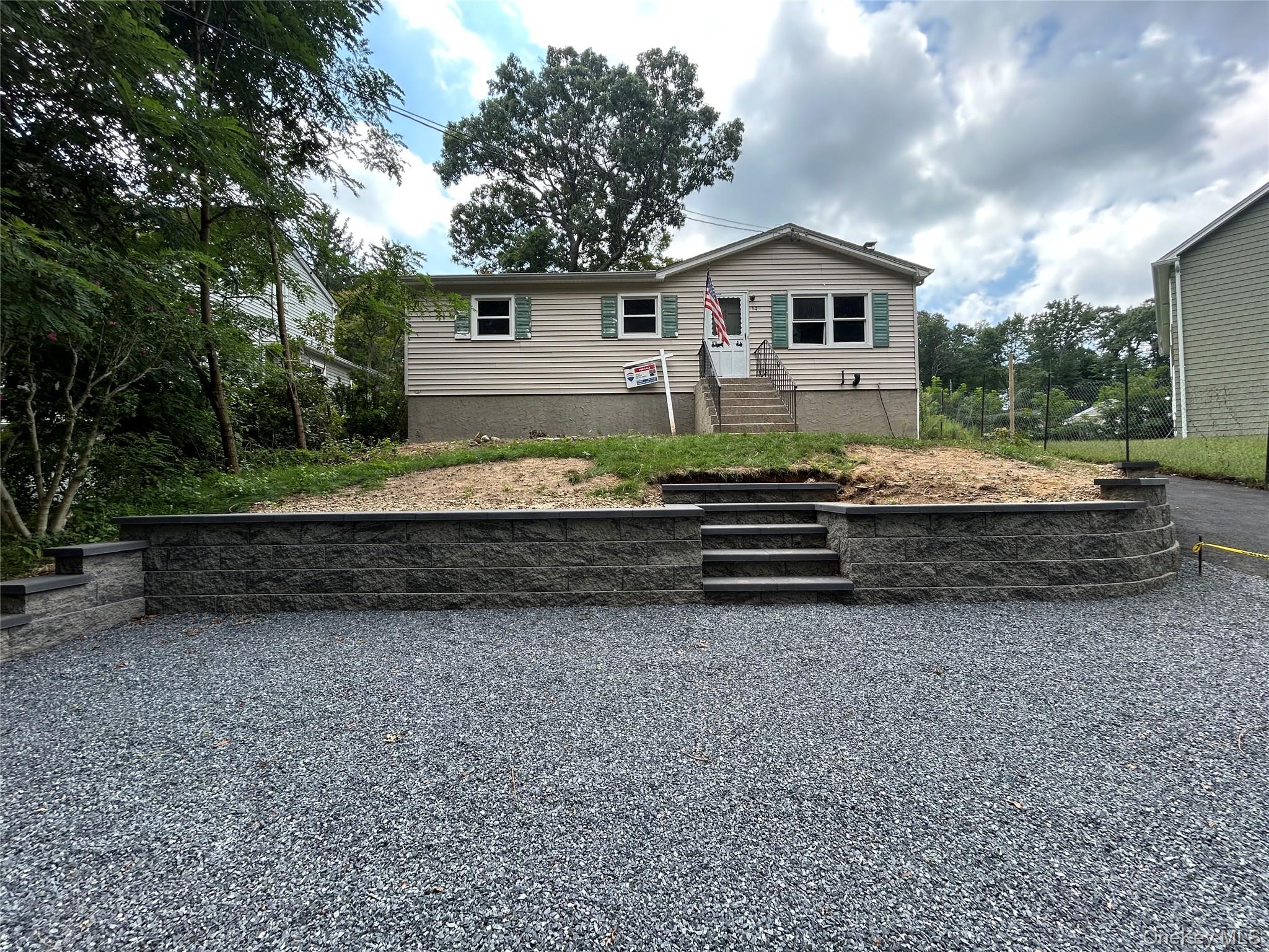 142 New York Avenue – For Sale photo 7