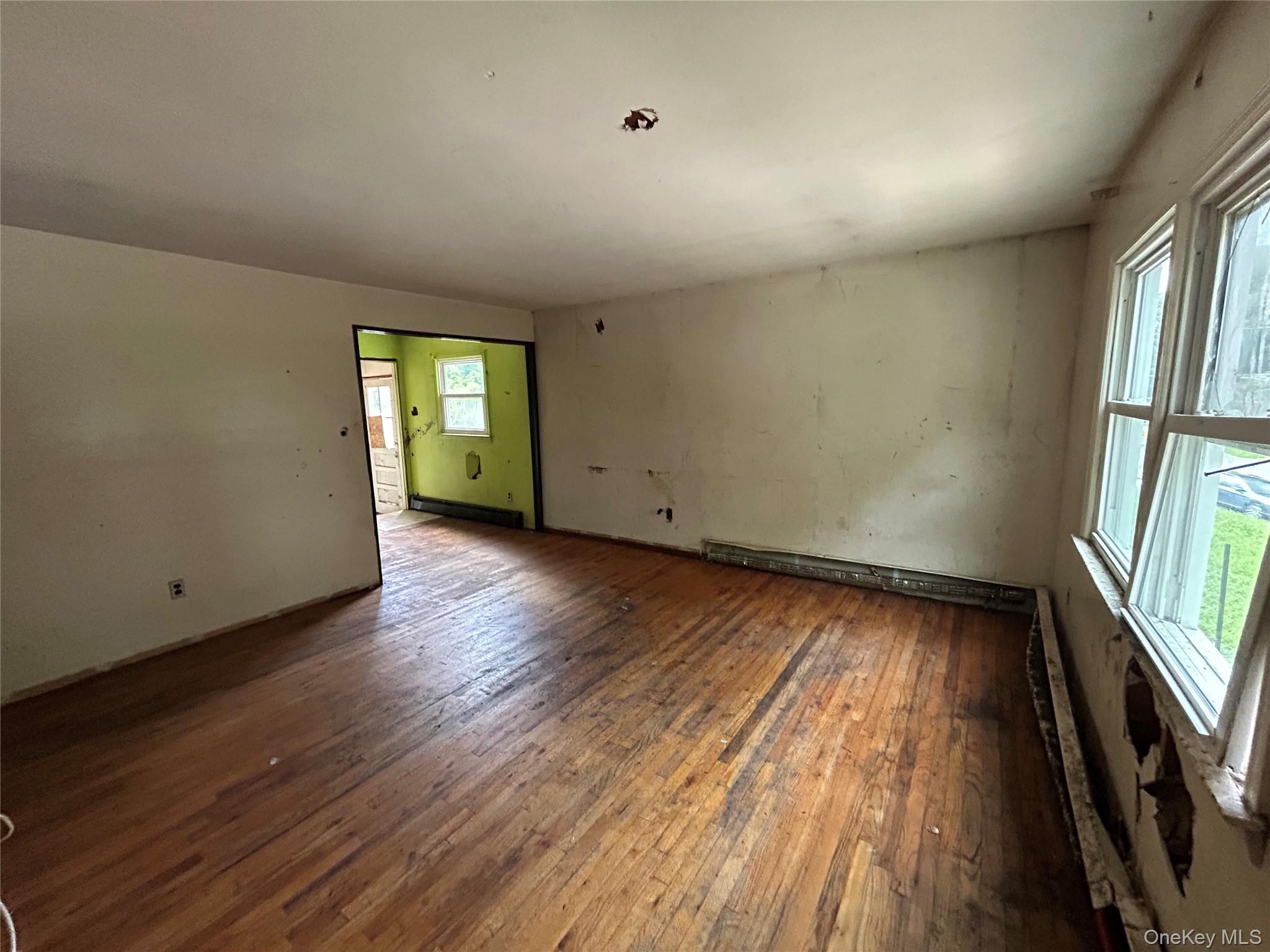 142 New York Avenue – For Sale photo 14