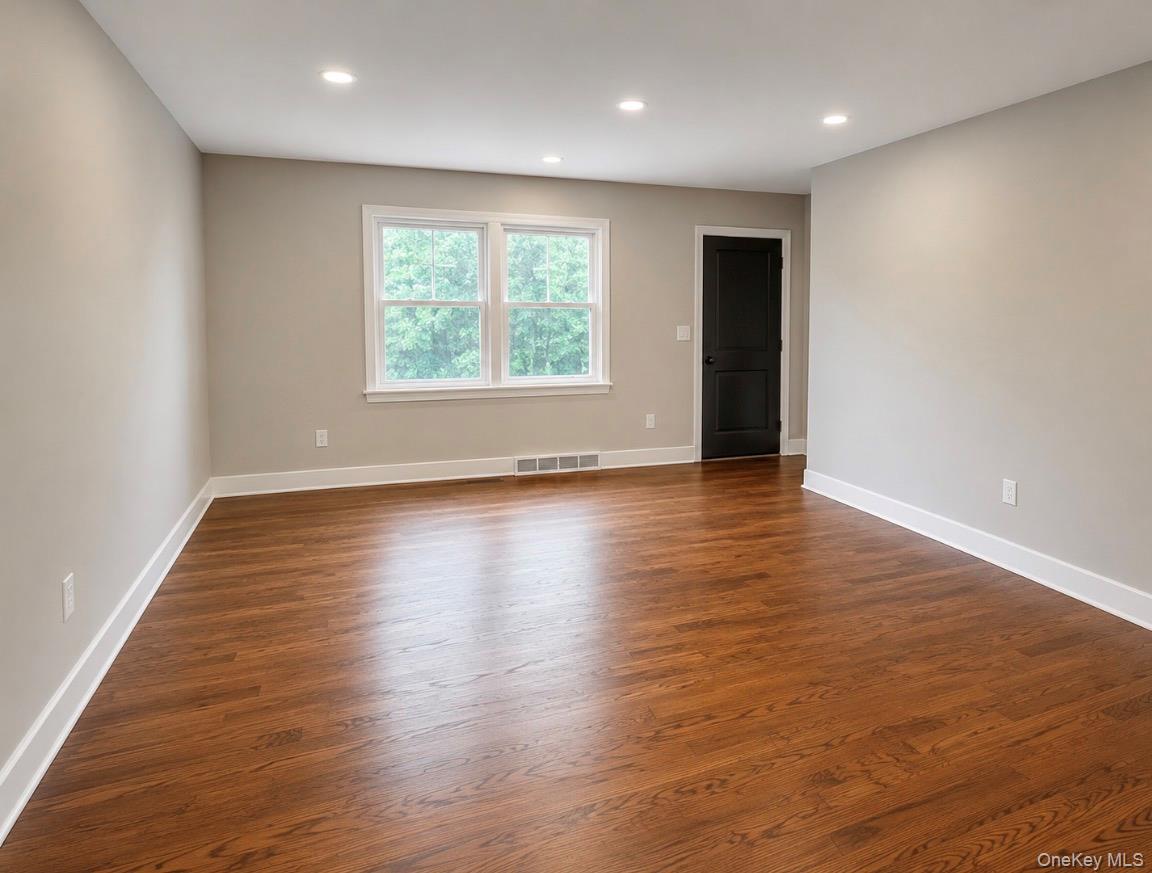142 New York Avenue – For Sale photo 2