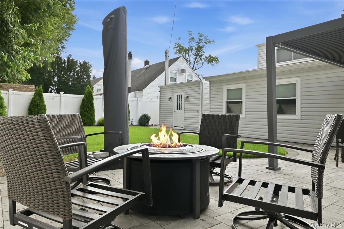 23 Needle Lane – For Sale photo 32