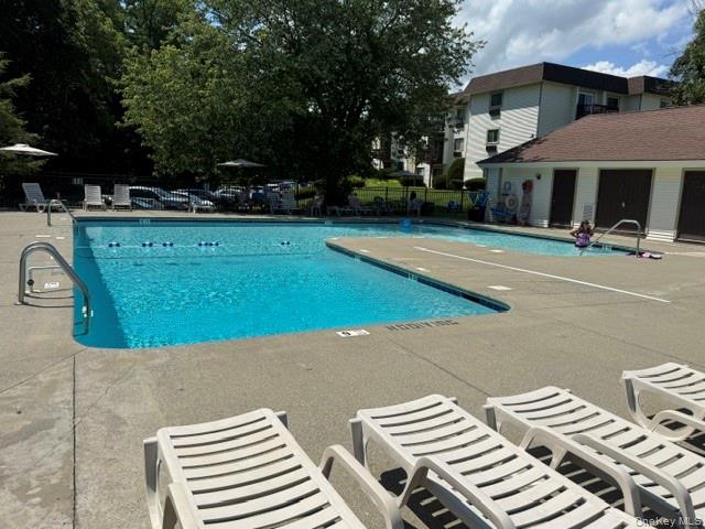 21 Village Park Drive, Unit 1B photo 16