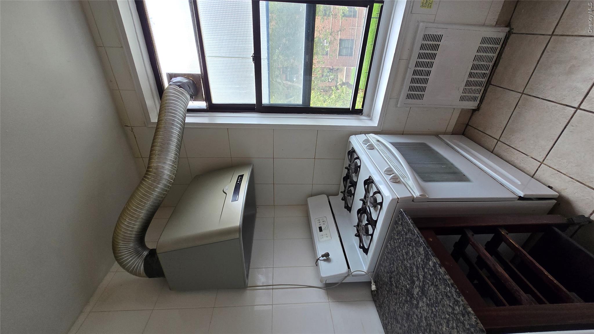 141-60 84th Road, Unit 4H photo 7