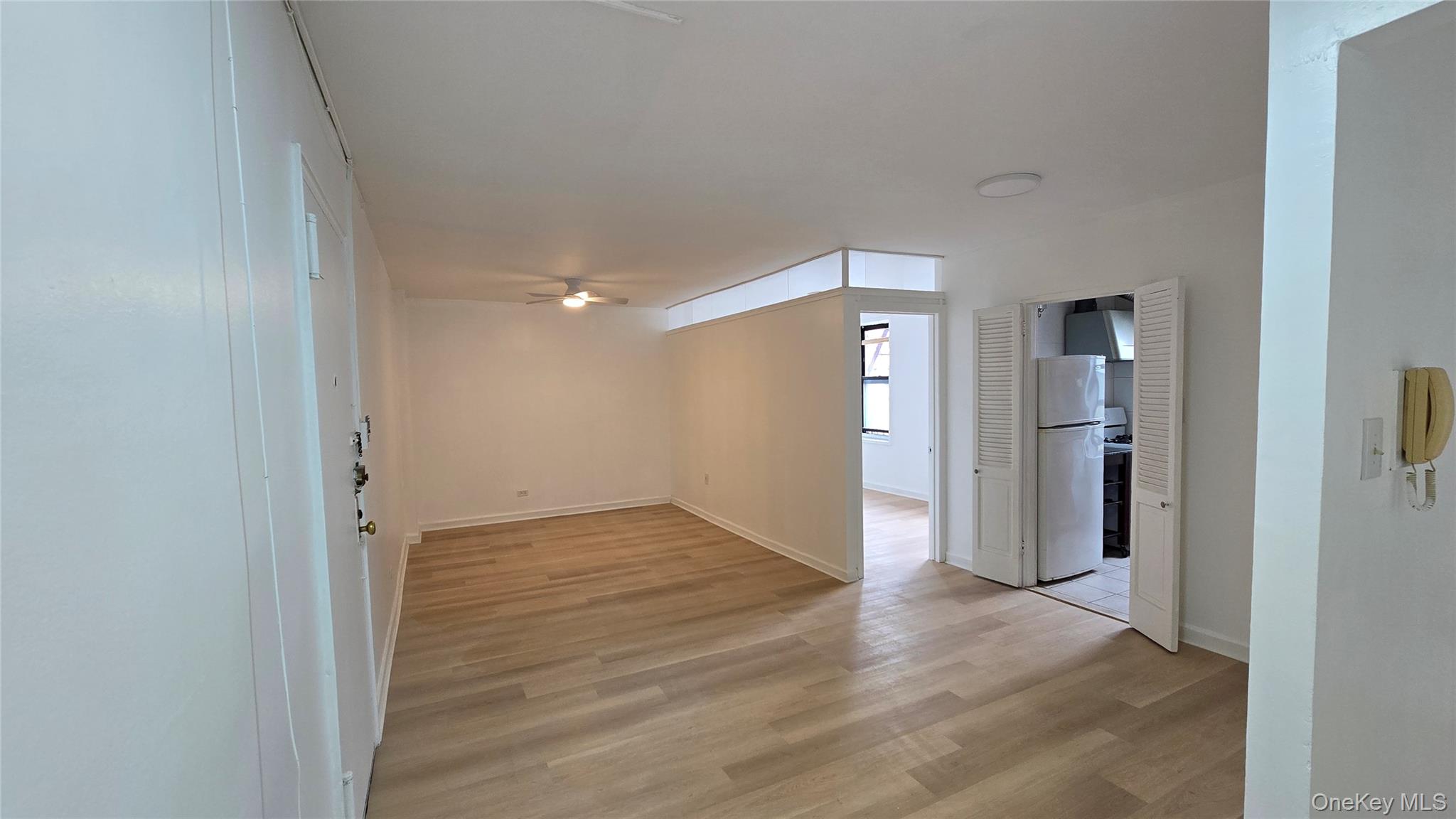 141-60 84th Road, Unit 4H photo 6