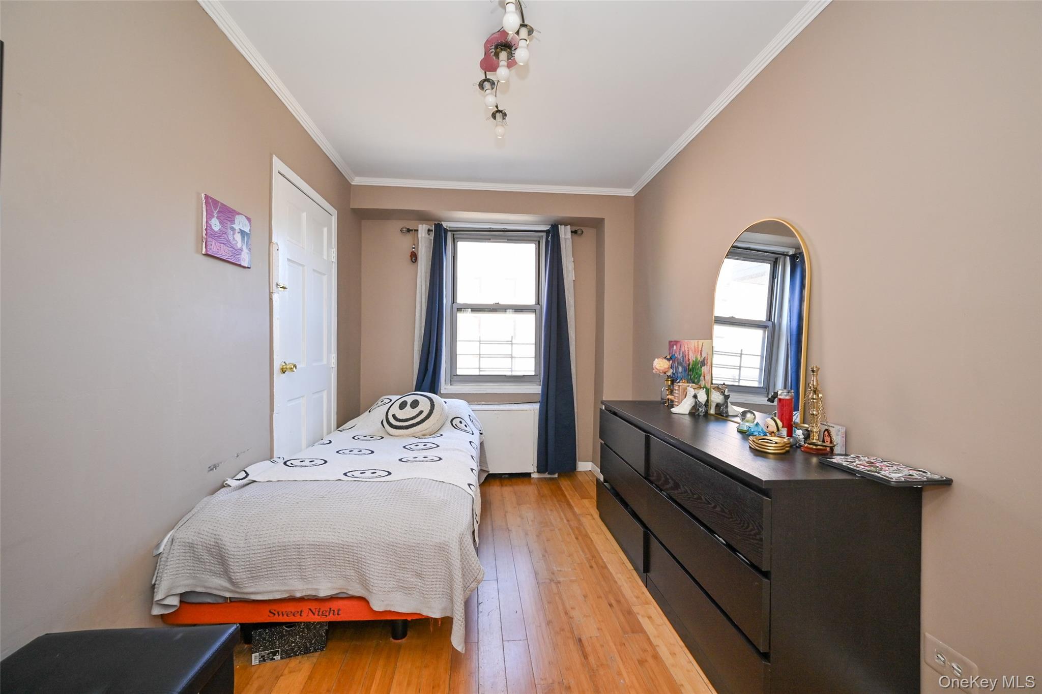 85-15 Main Street, Unit 4I