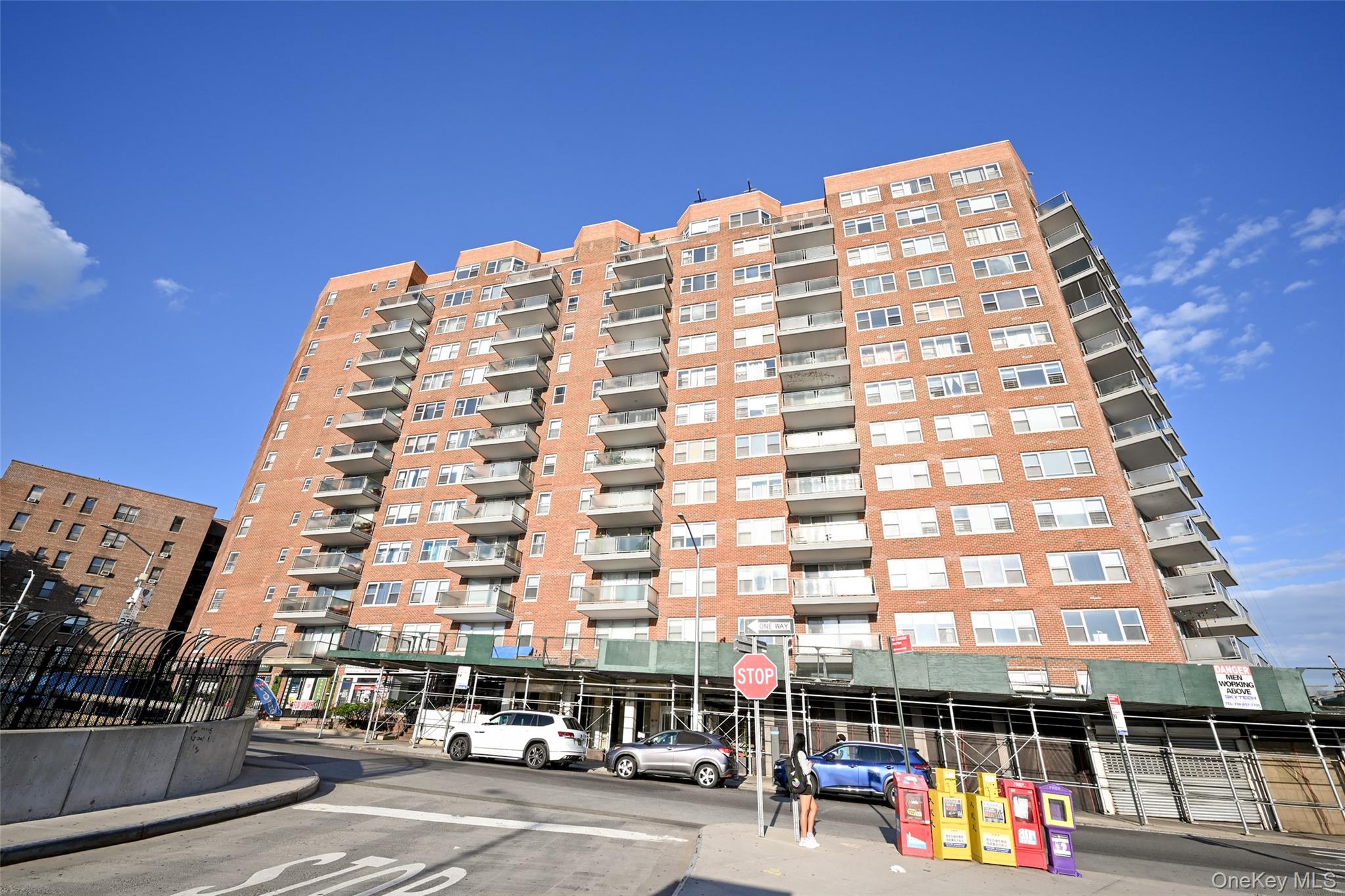 85-15 Main Street, Unit 4I photo 17
