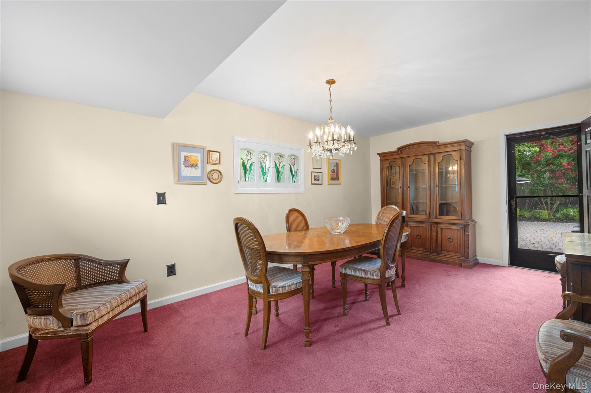 77 Pilgrim Lane – For Sale photo 4