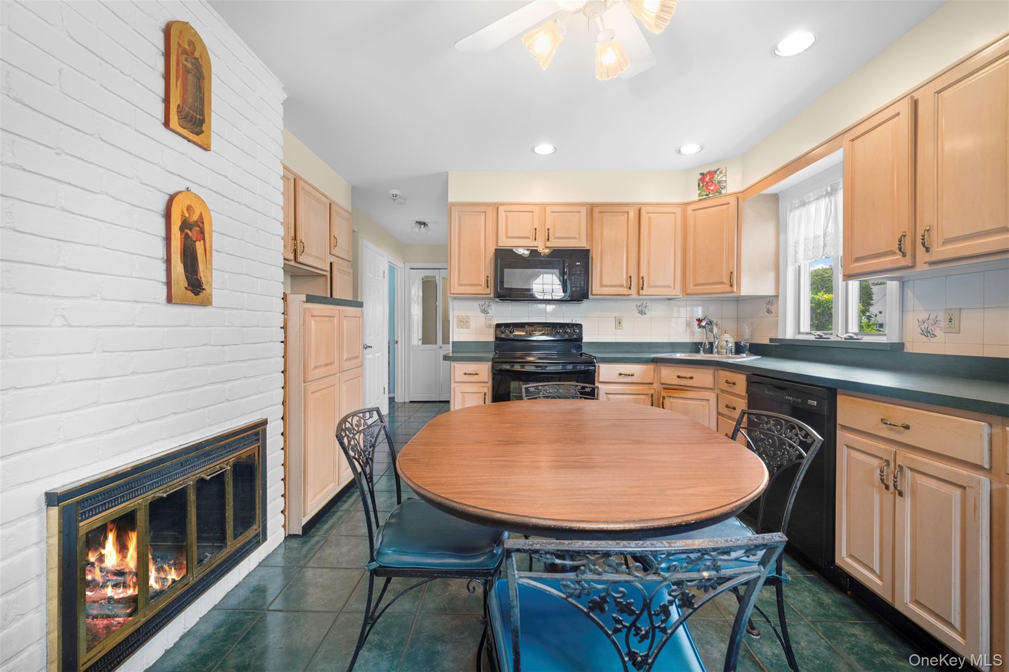 77 Pilgrim Lane – For Sale photo 11