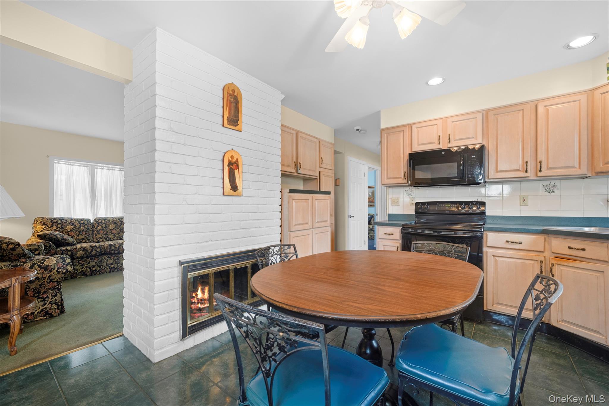 77 Pilgrim Lane – For Sale photo 8