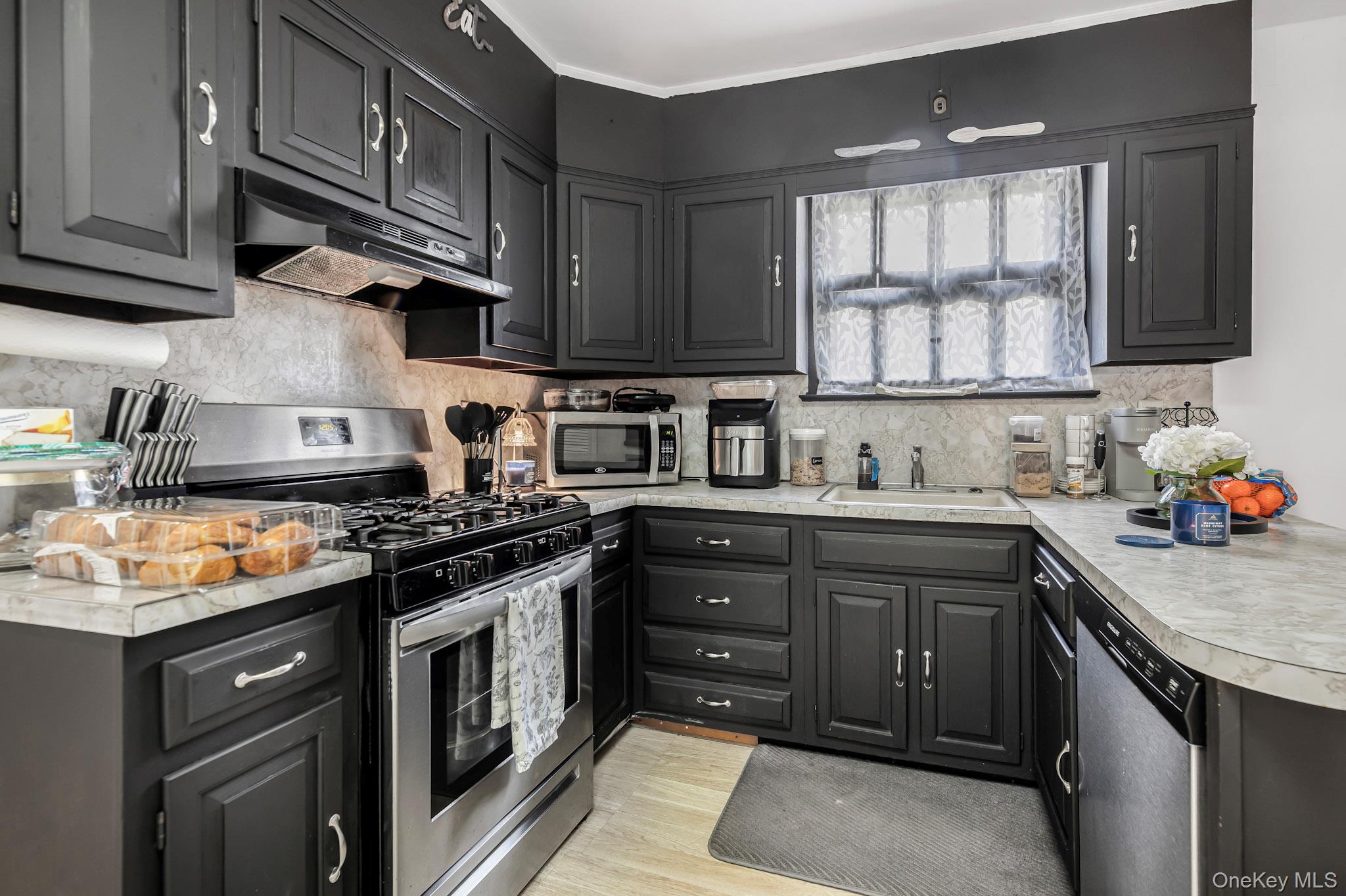 125 aka 127 Woodland Avenue – For Sale photo 9
