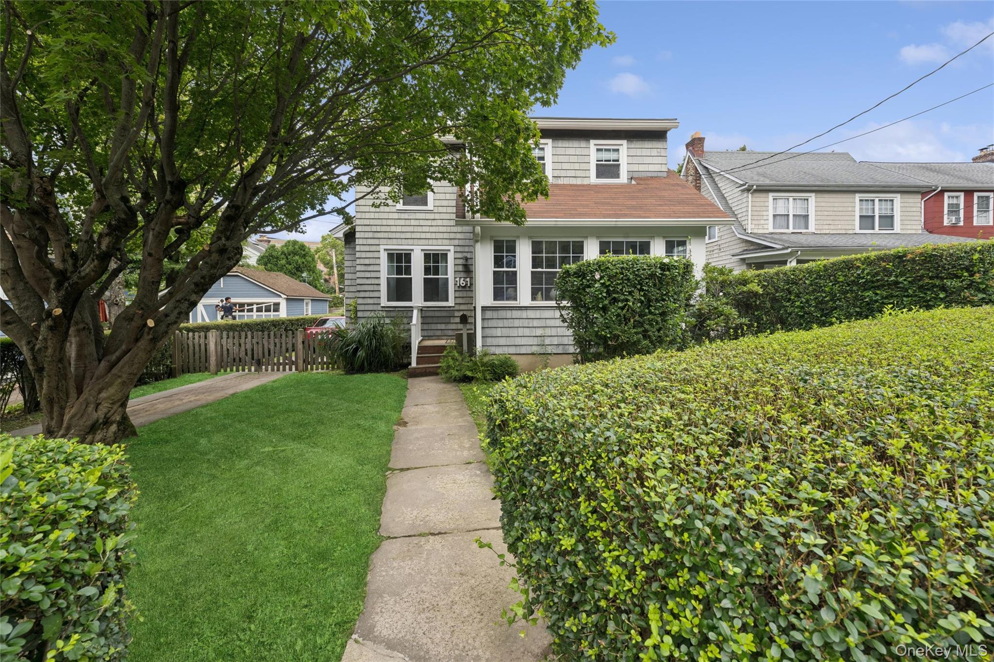 161 Rosedale Avenue – For Sale photo 2