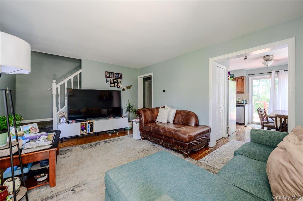 6 Angelo Place – For Sale photo 2