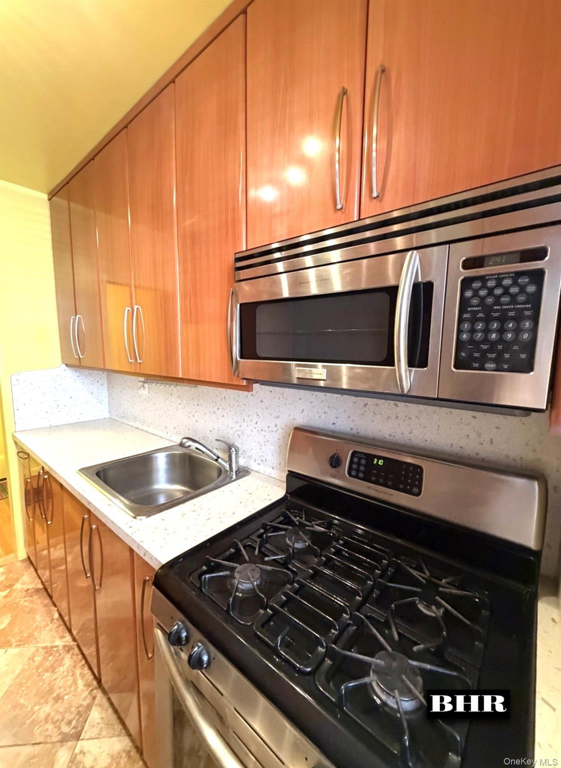 2615 Homecrest Avenue, Unit 1B photo 2