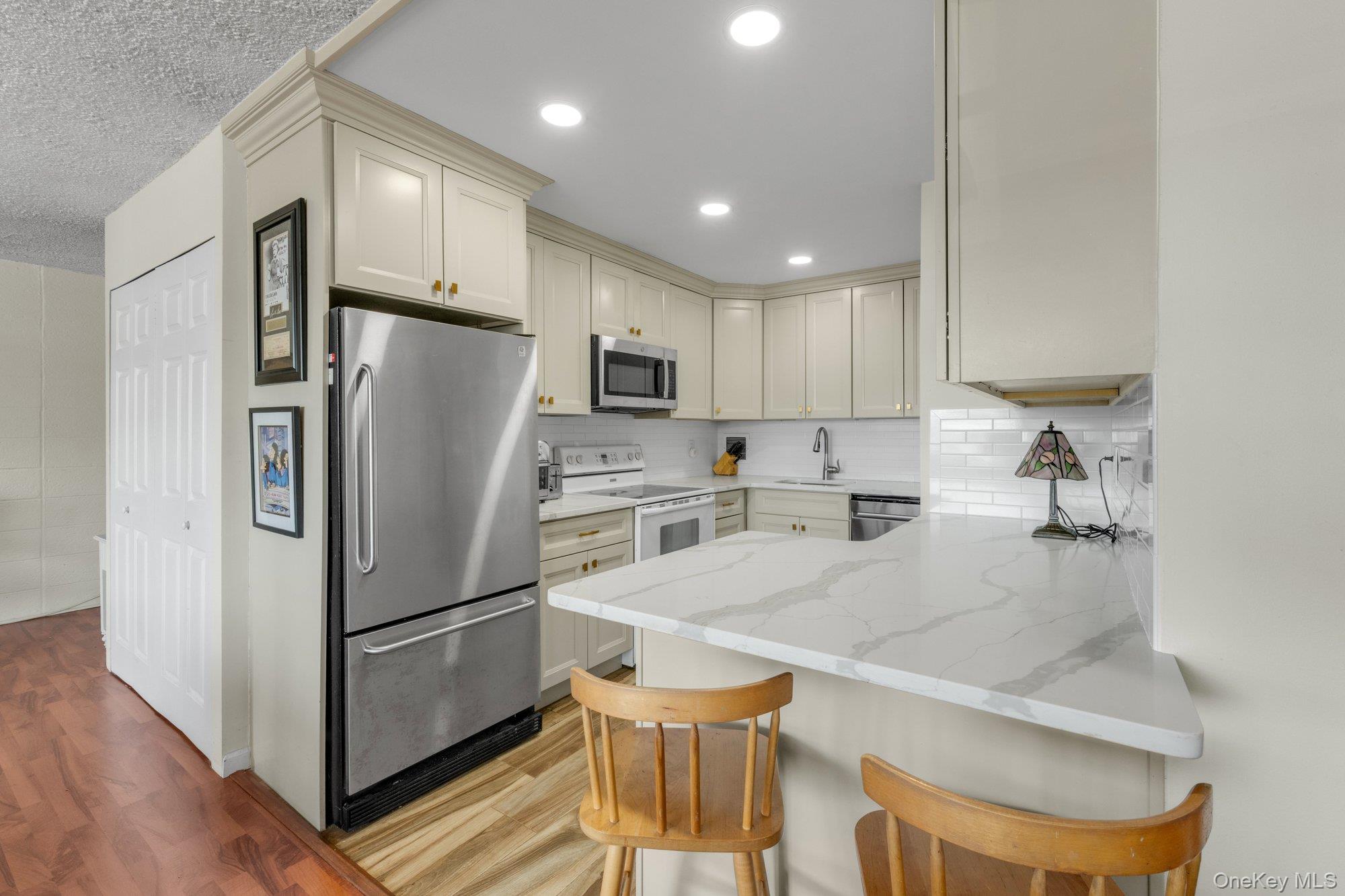 9-15 166 Street, Unit 3A photo 8