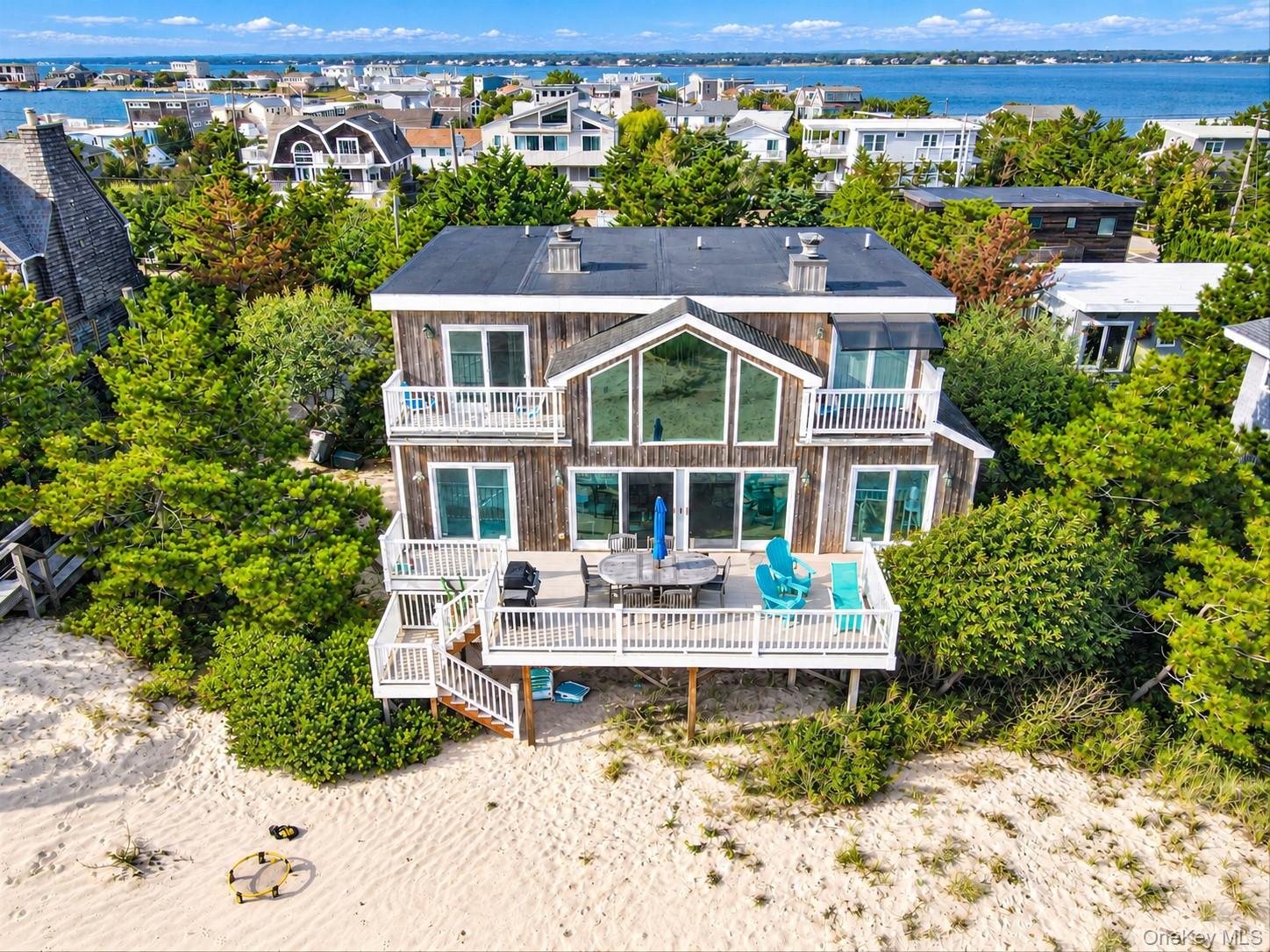 431 Dune Road – For Sale photo 2