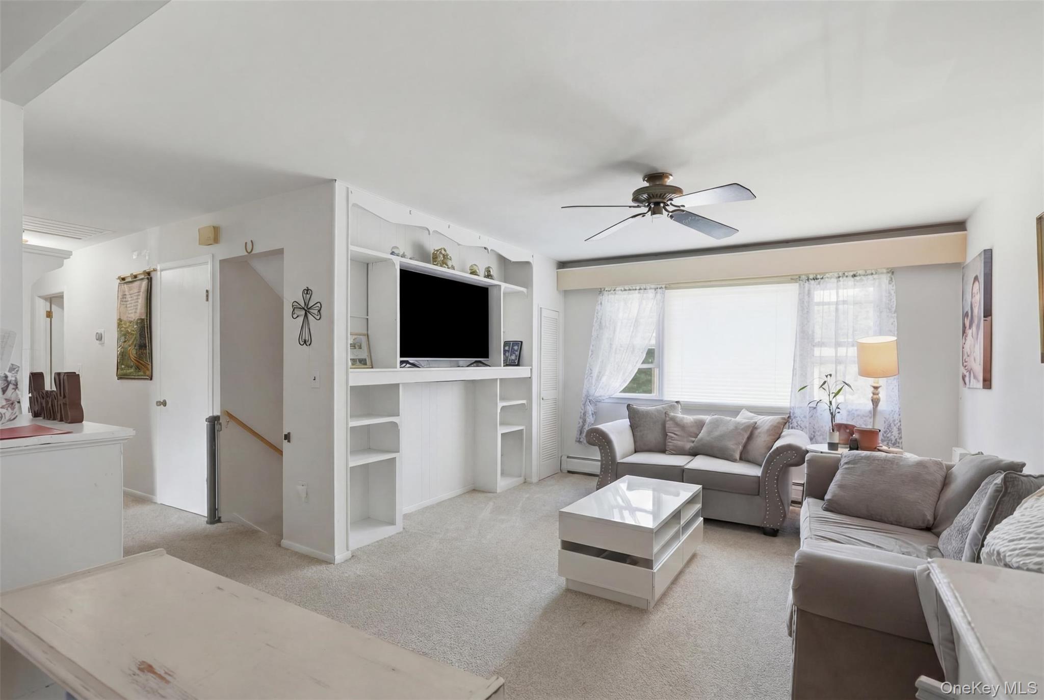 3 Pierces Road – For Sale photo 3
