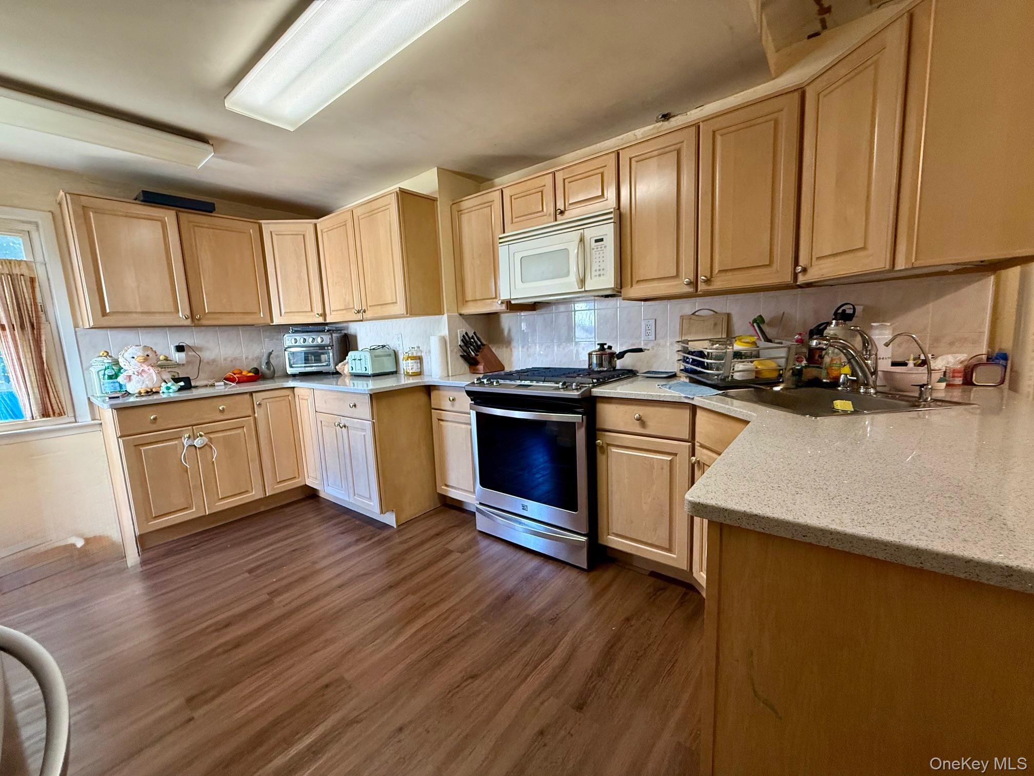 20 W Oxford Street – For Sale photo 12