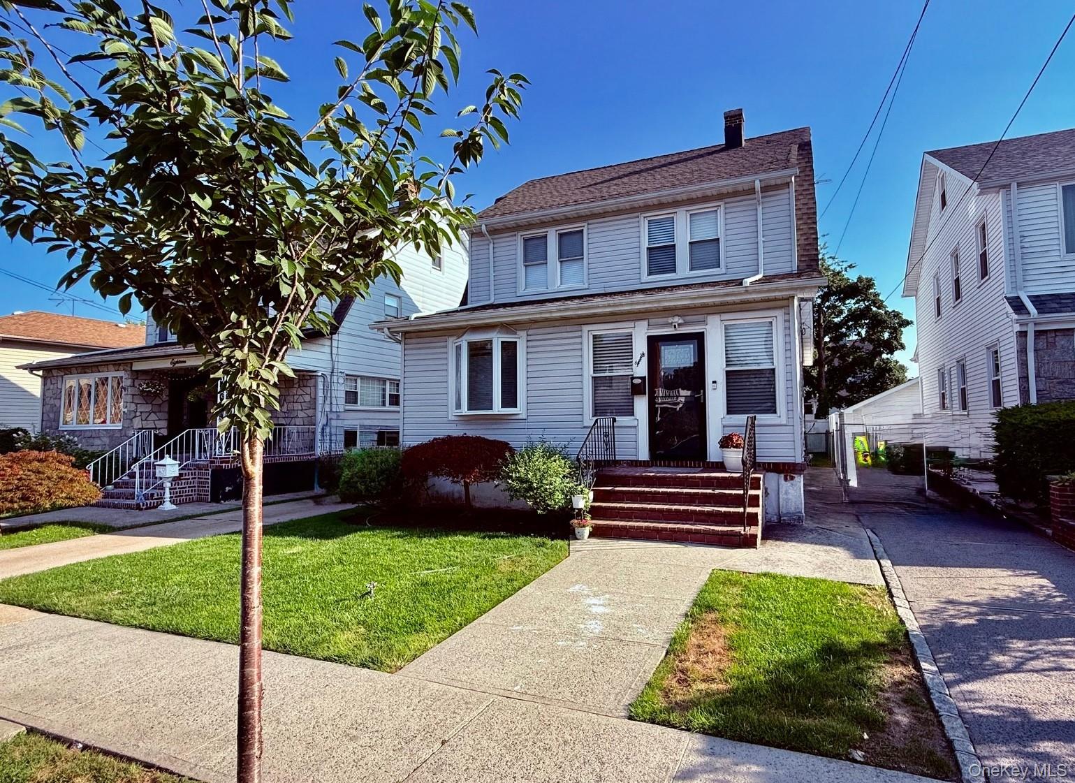 20 W Oxford Street – For Sale