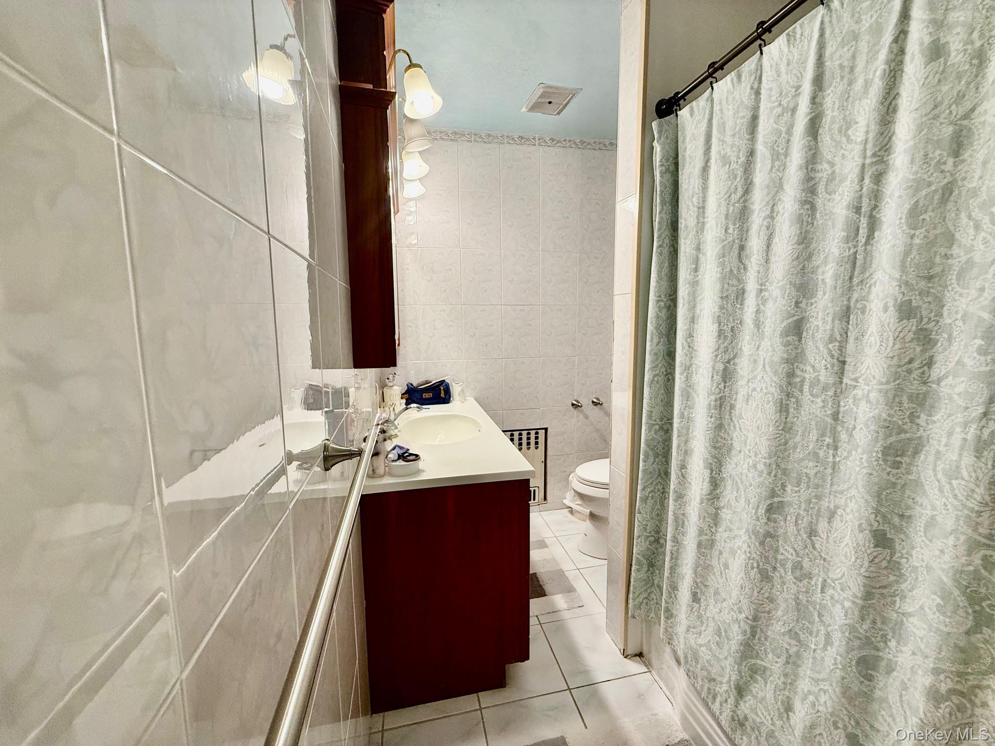 20 W Oxford Street – For Sale photo 15