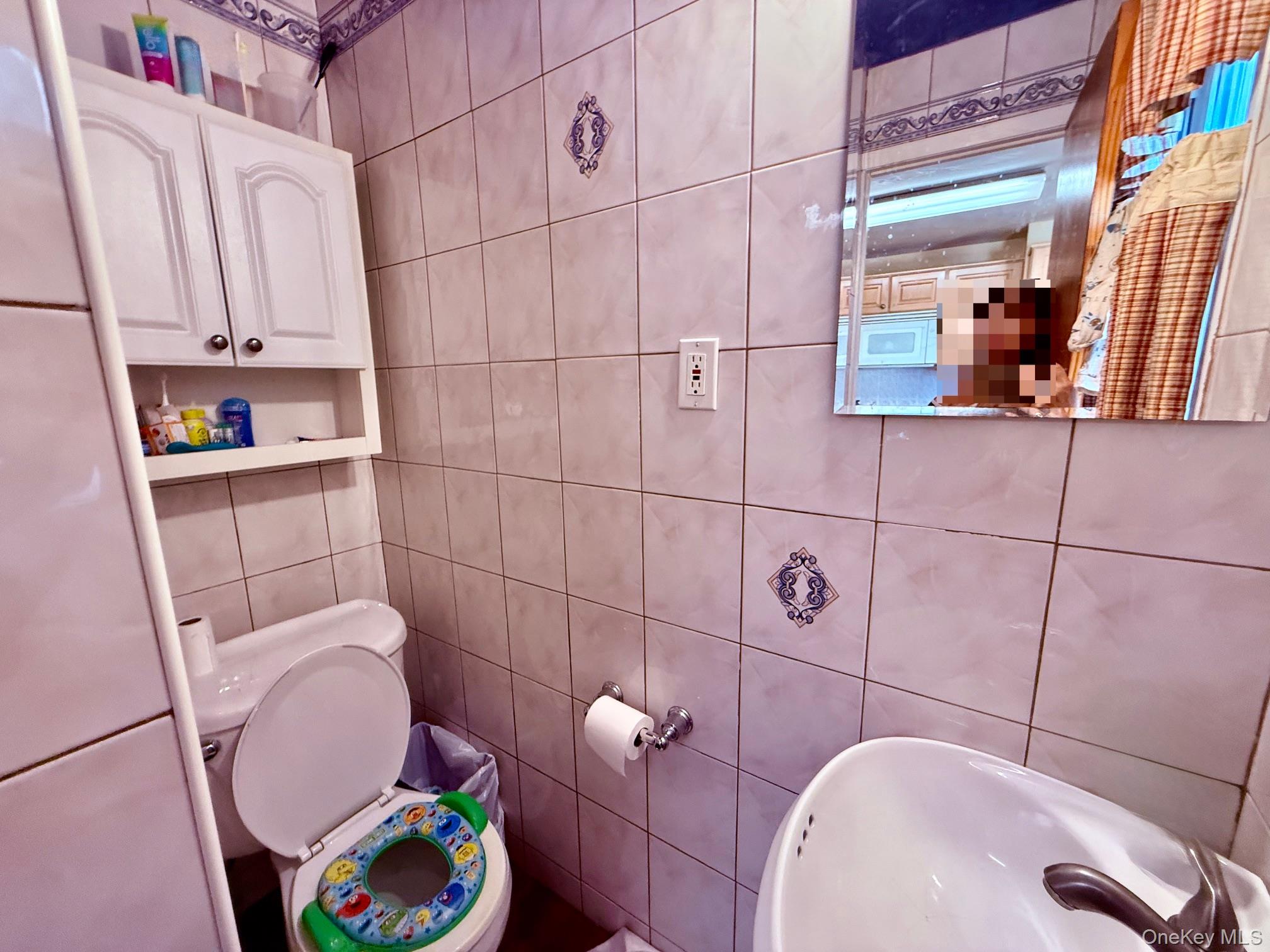 20 W Oxford Street – For Sale photo 14