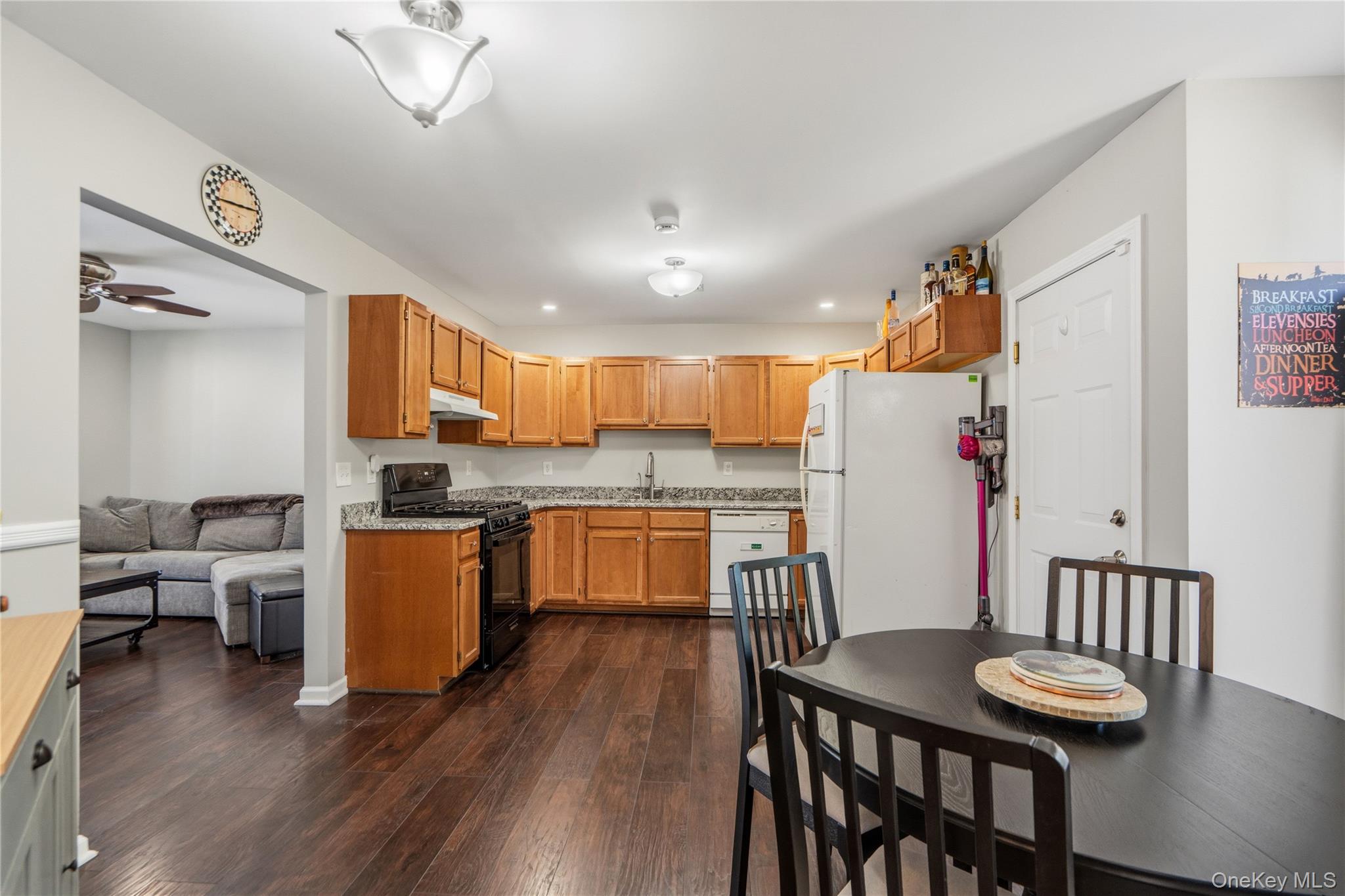 104 Sagaponack Court – For Sale photo 10