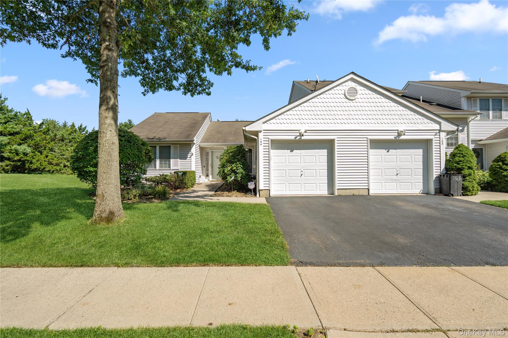 104 Sagaponack Court – For Sale