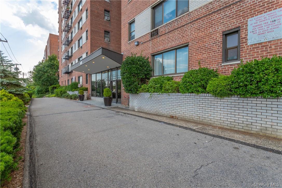 411 Bronx River Road, Unit 9A photo 15