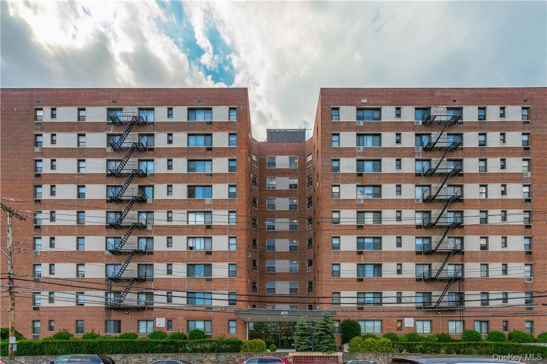 411 Bronx River Road, Unit 9A photo 16