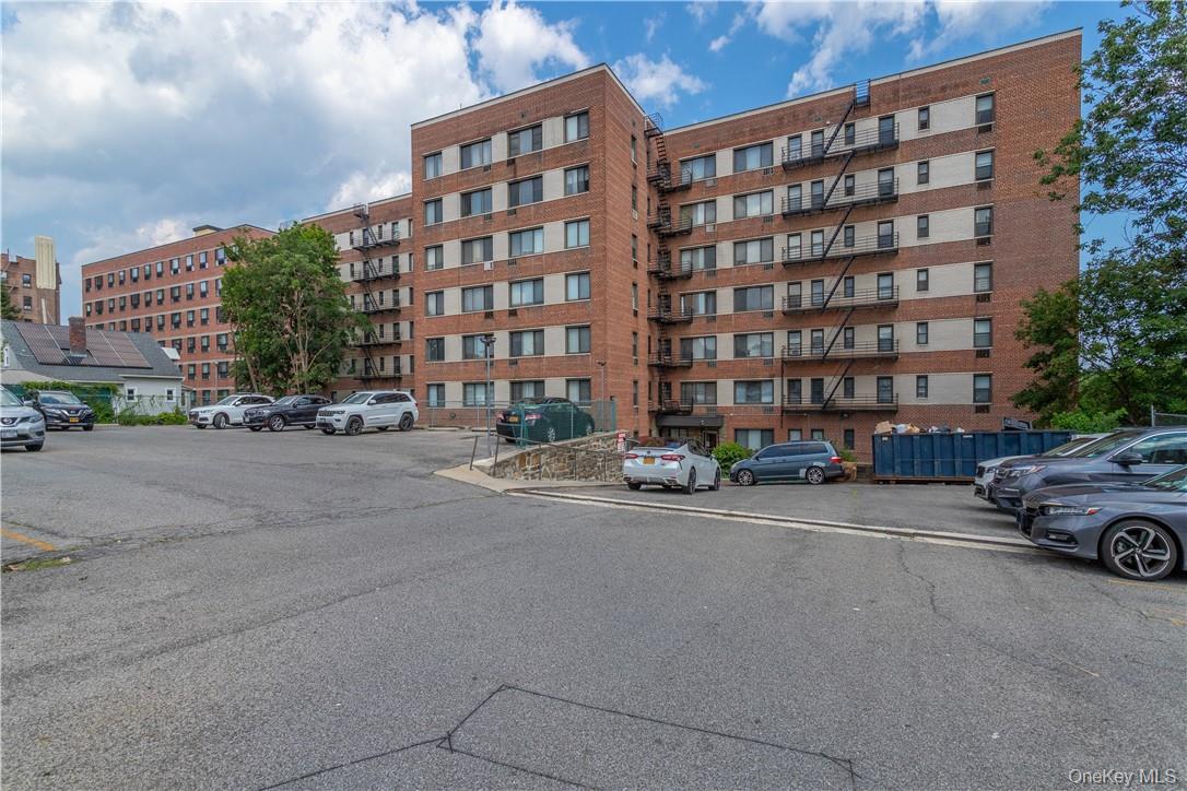 411 Bronx River Road, Unit 9A photo 17