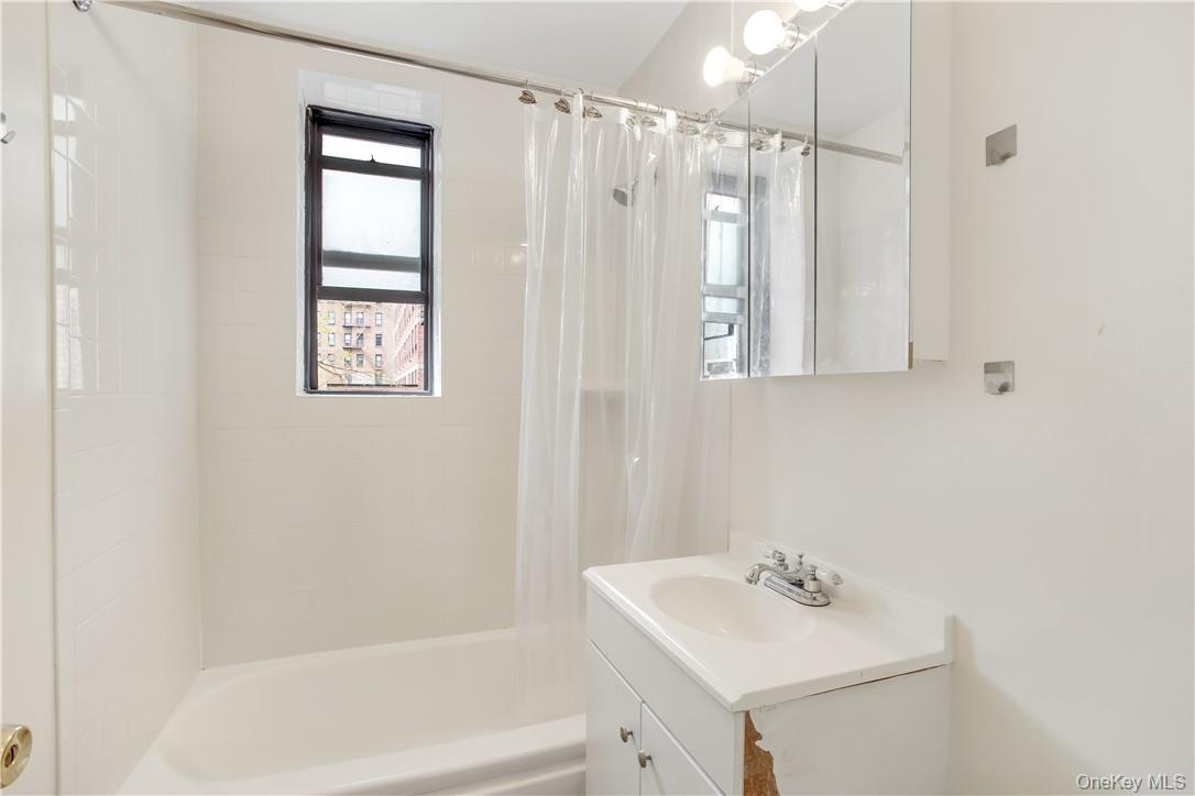 411 Bronx River Road, Unit 9A photo 11