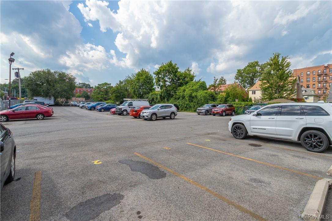 411 Bronx River Road, Unit 9A photo 19