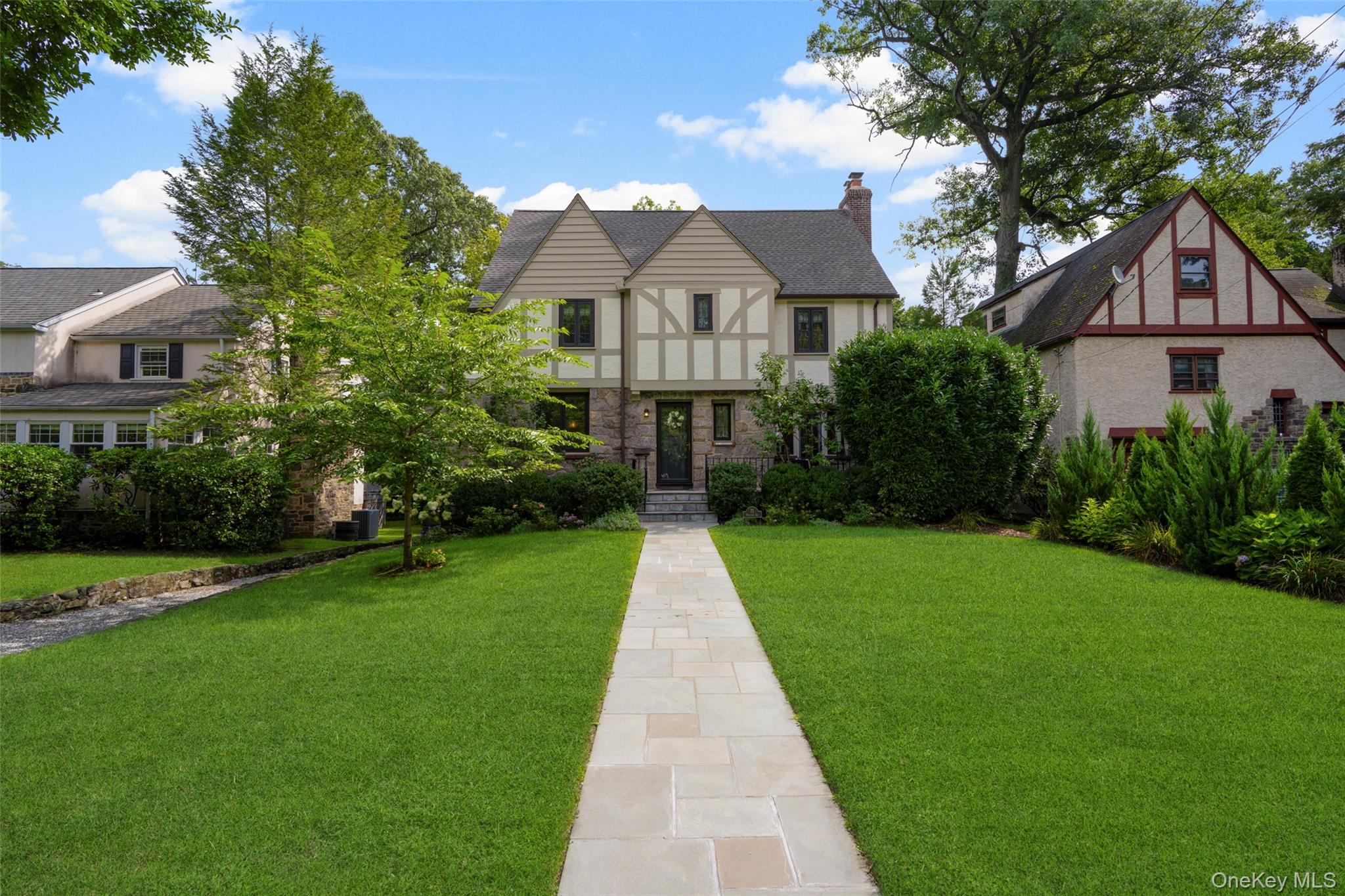 73 Woodlawn Avenue – For Sale photo 2