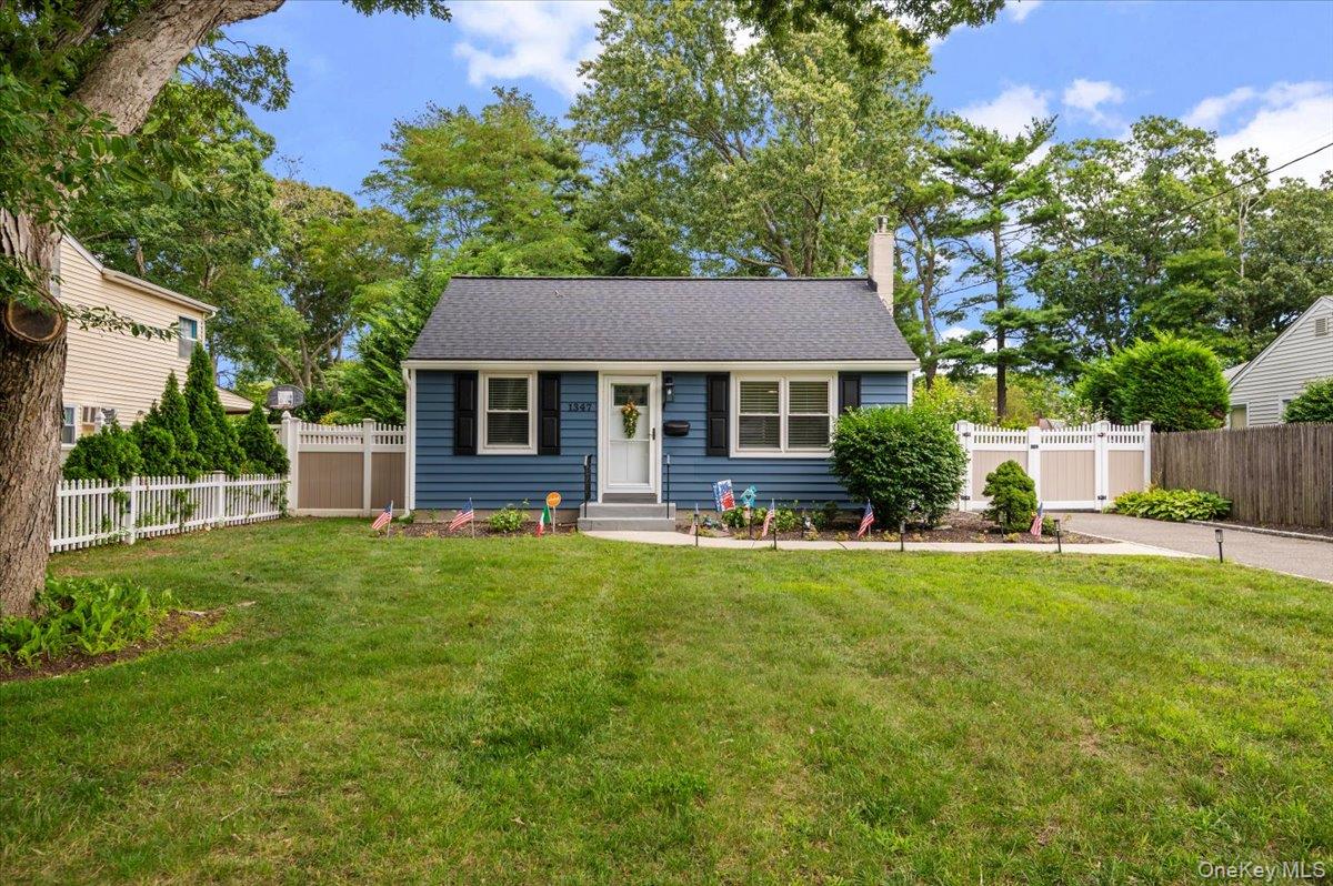 1347 Peters Boulevard – For Sale
