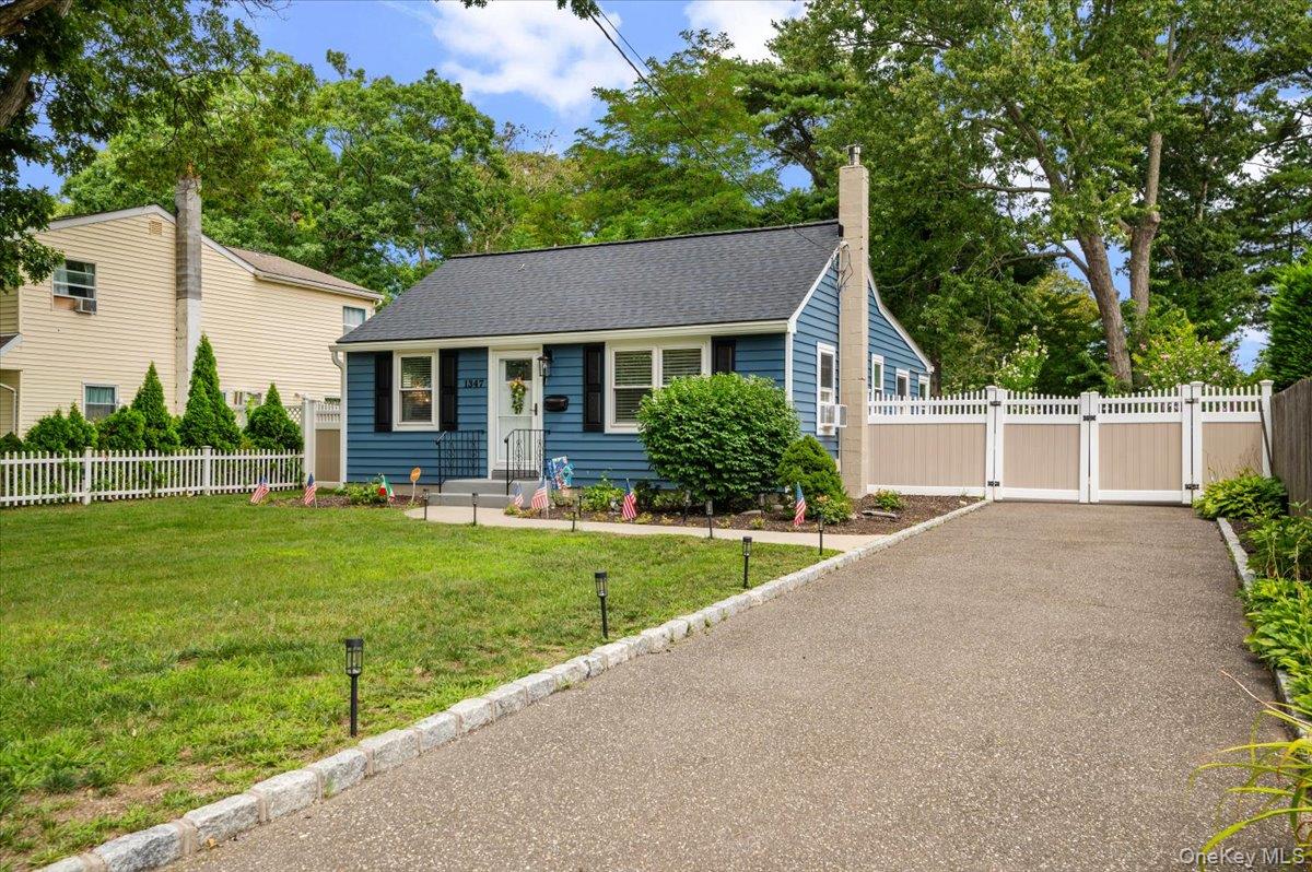 1347 Peters Boulevard – For Sale photo 2