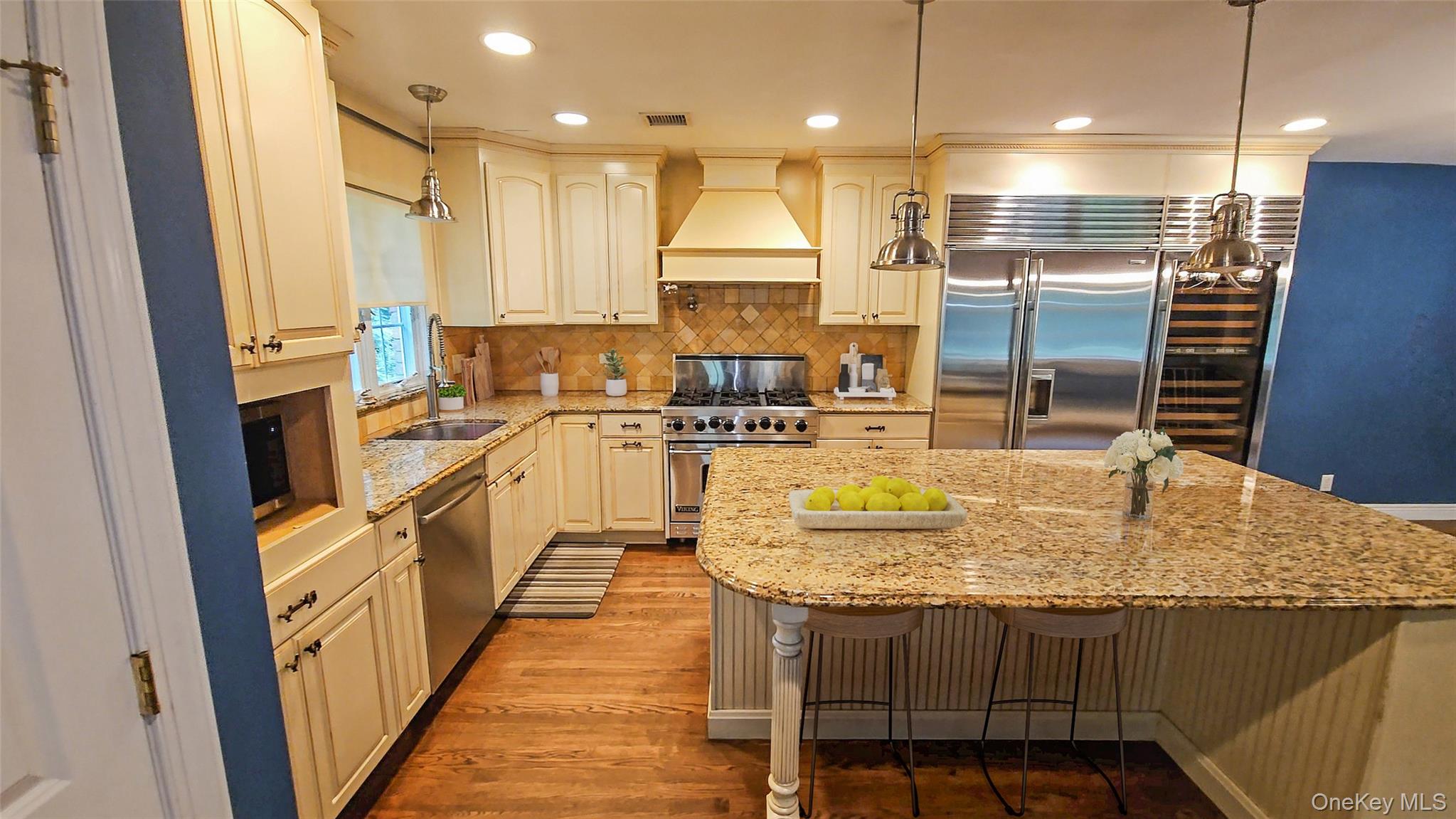 115 Park Lane – For Sale photo 11